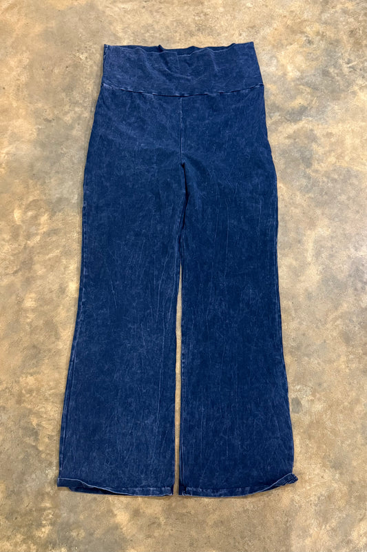 Womens Chatoyant Acid Wash Flares Size 3X