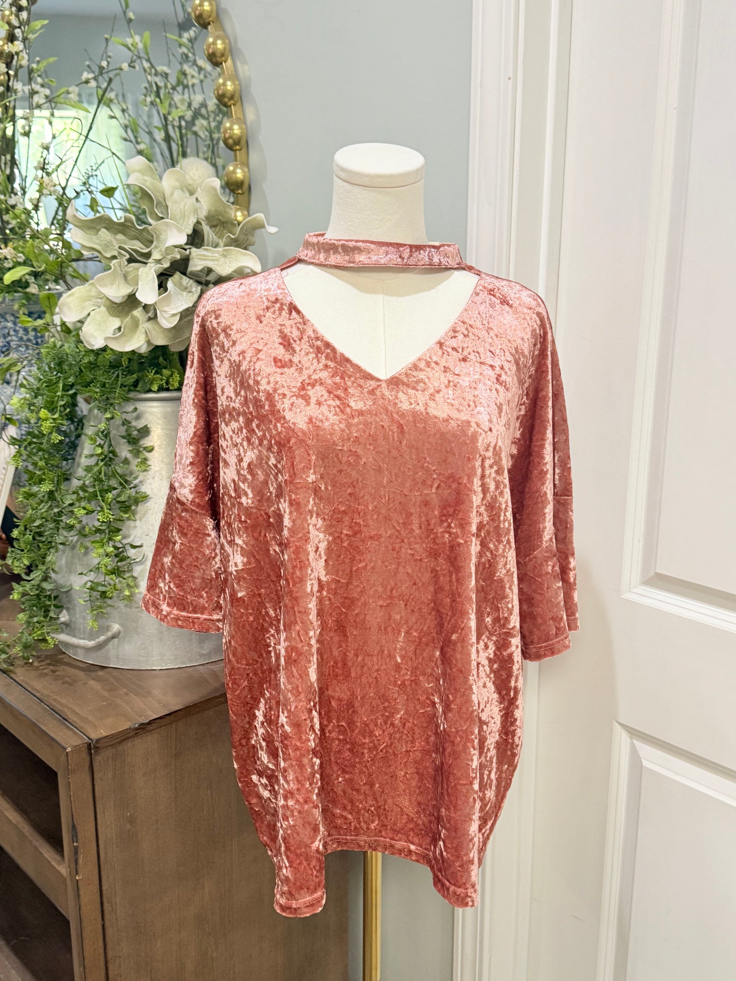 Womens Listicle Pink Velvet Blouse Medium EUC