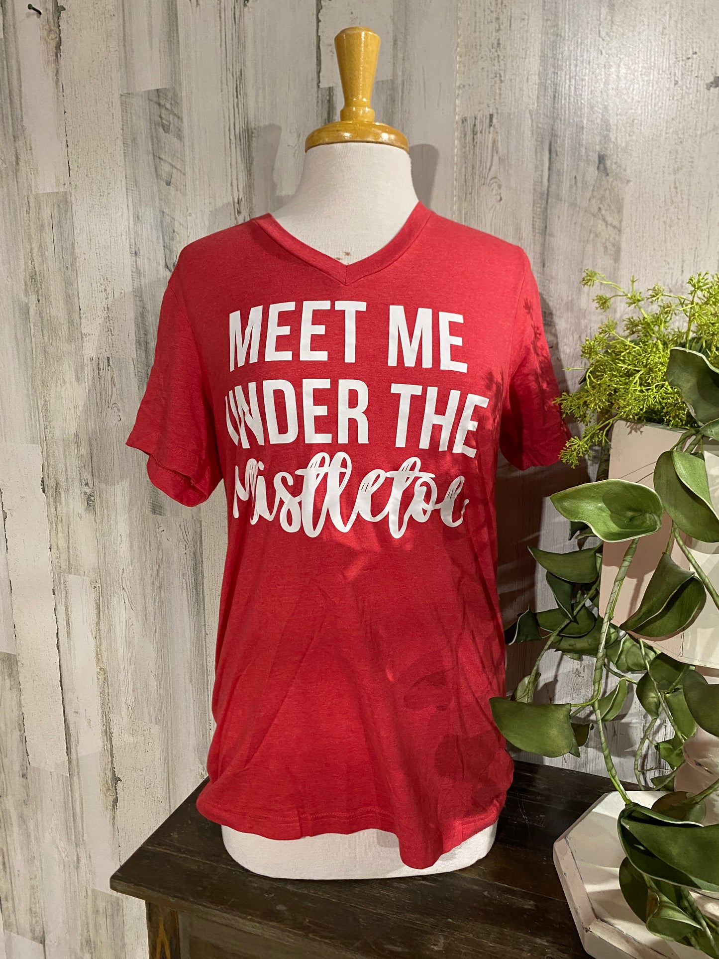 Womens "Meet Me Under The Mistletoe" Tshirt Medium