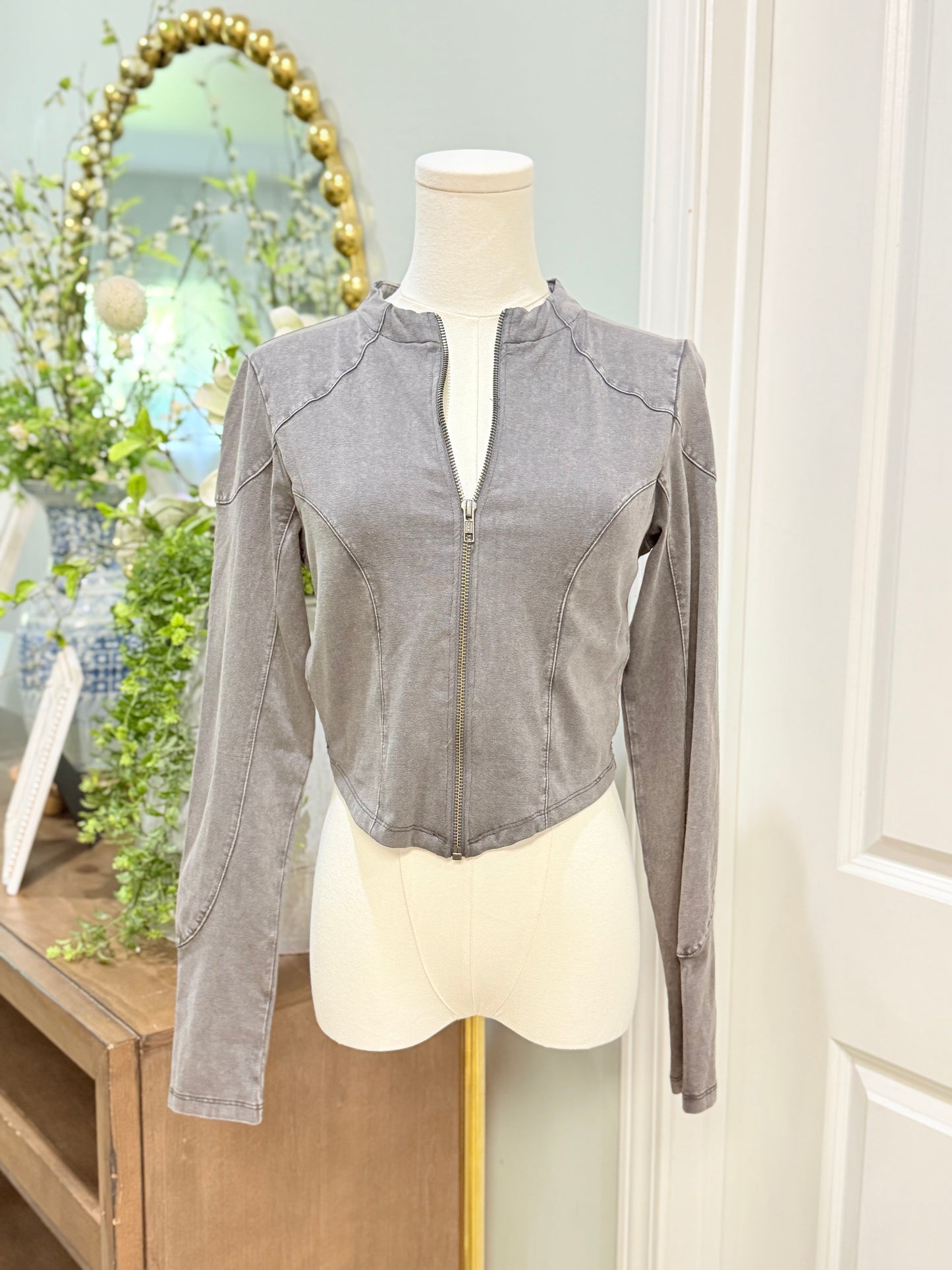 Womens Cropped Grey Zip Blouse Large EUC