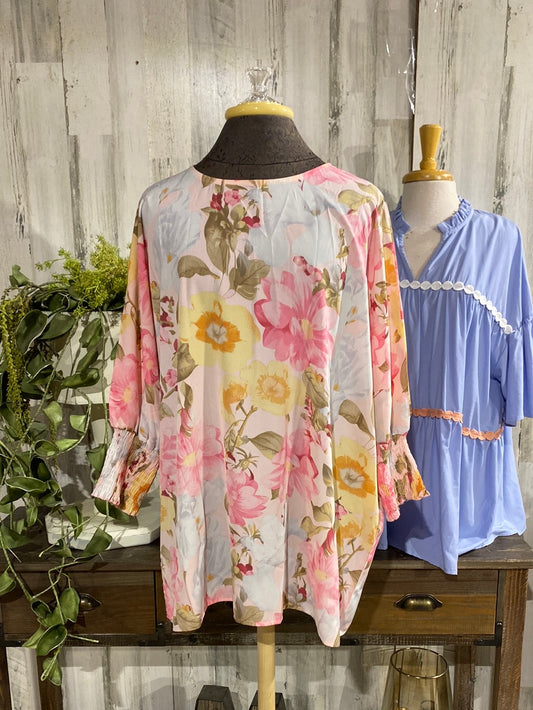 Womens NWT Pink Floral Top Large