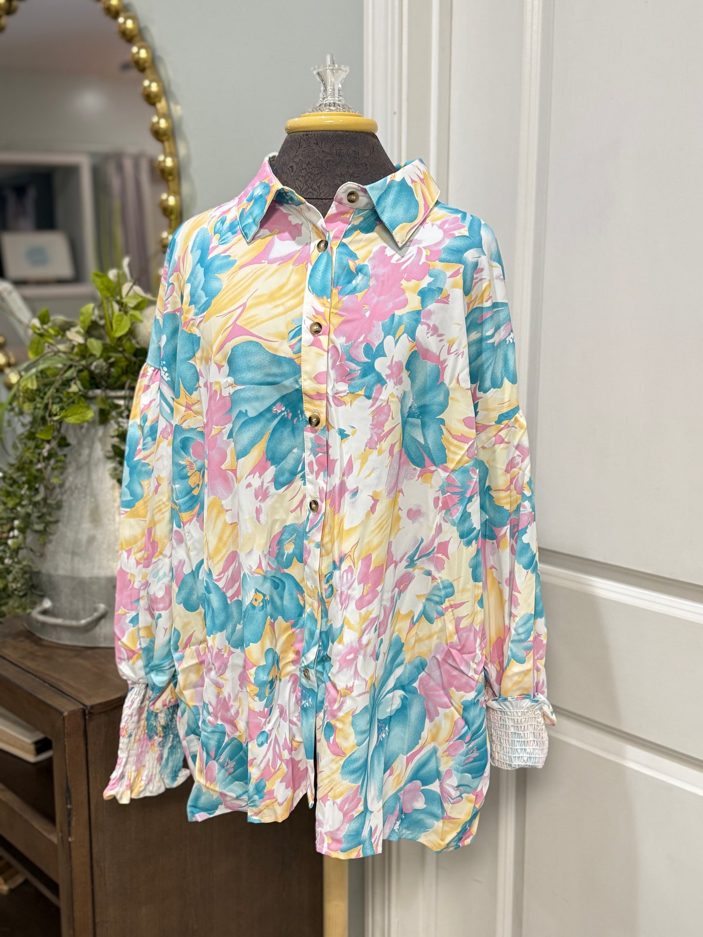 Womens Smocked Sleeve Floral Blouse Medium-XL