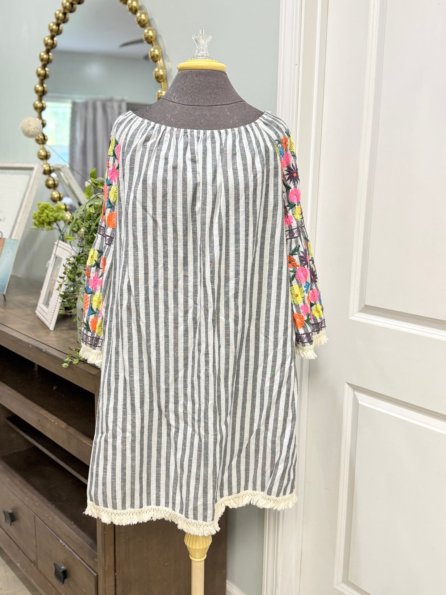 Womens Philosophy Embroidered Dress 2X EUC
