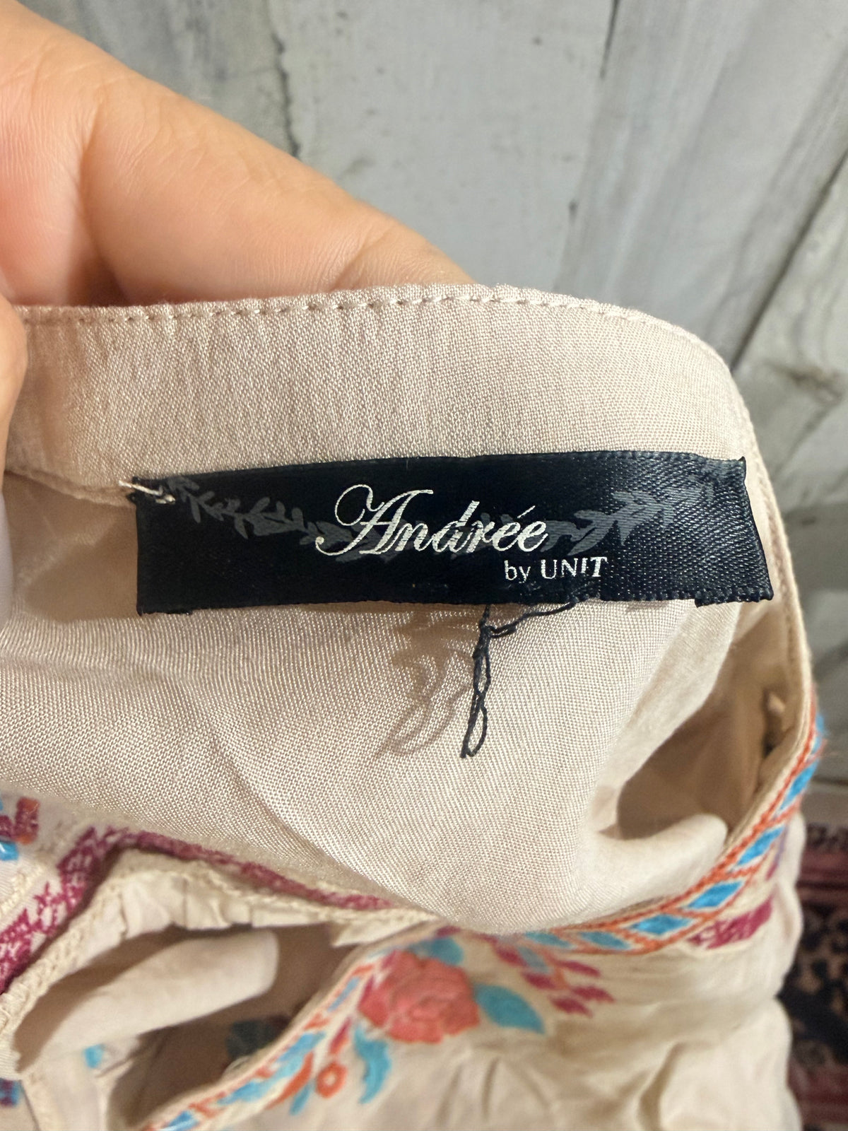 Womens Andree Embroidered Tunic Size Small EUC