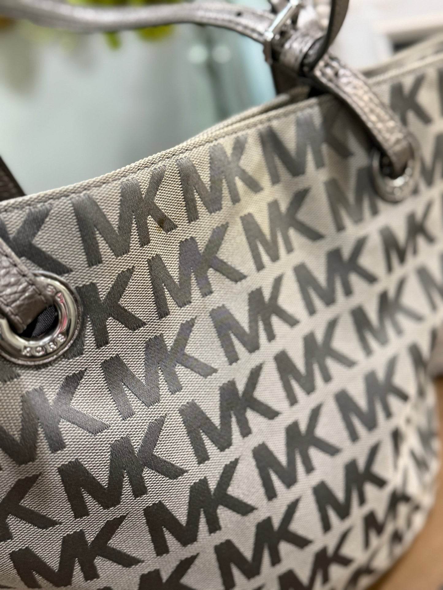 Michael Kors Handbag (used)
