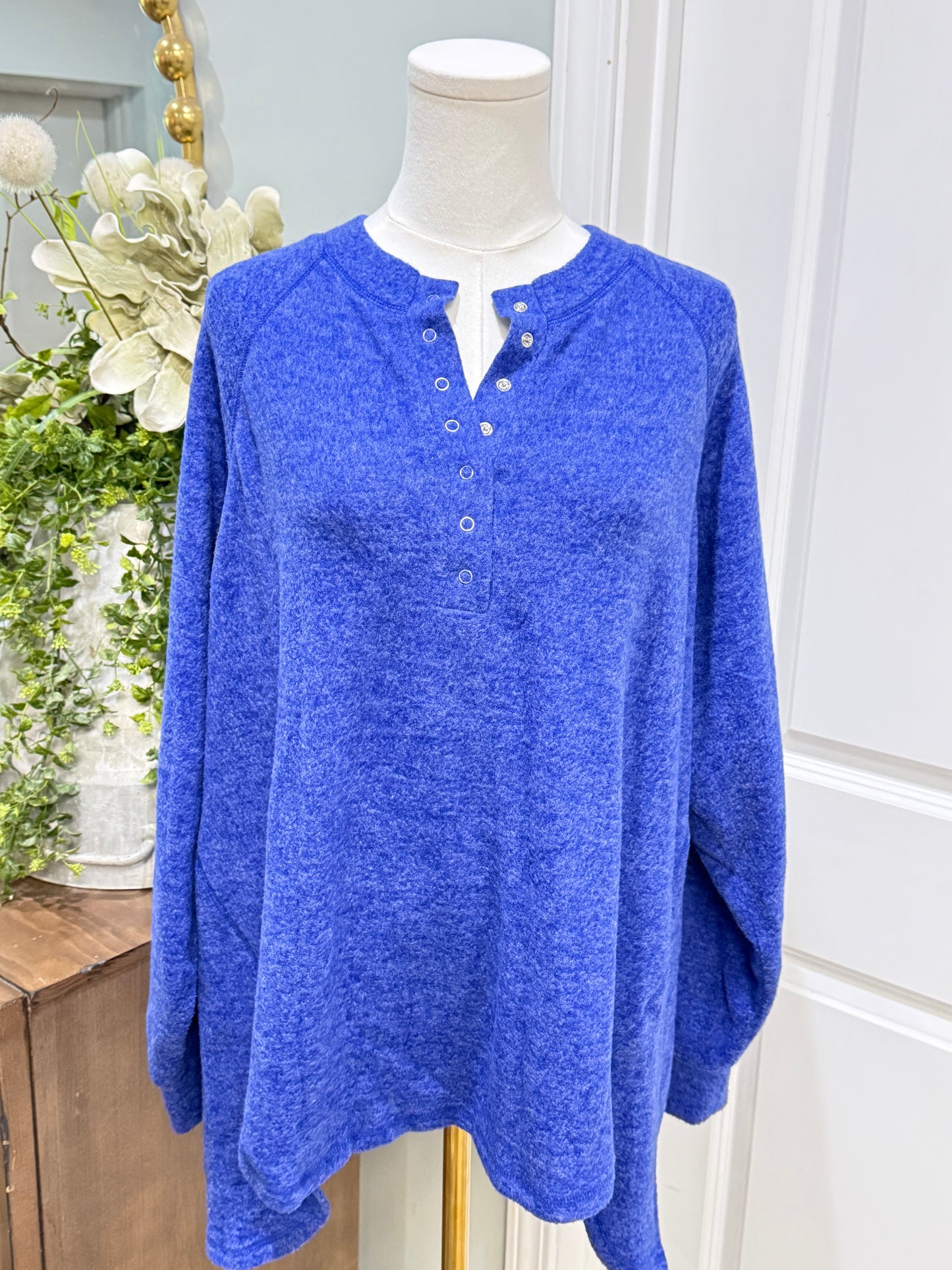 Womens Zenana Blue Pullover 1X/2X EUC