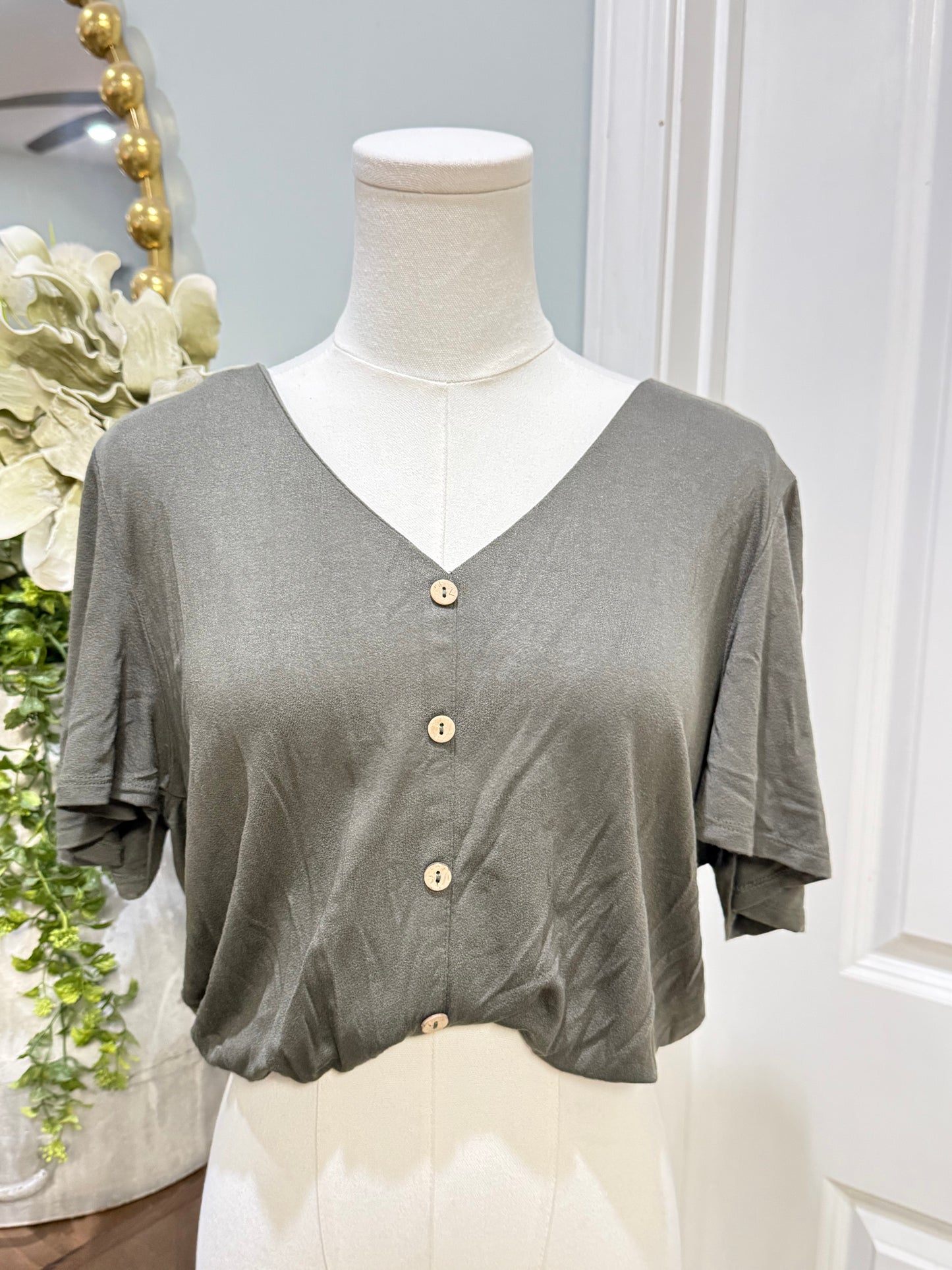 Womens Boutique Cropped Blouse Large NWT