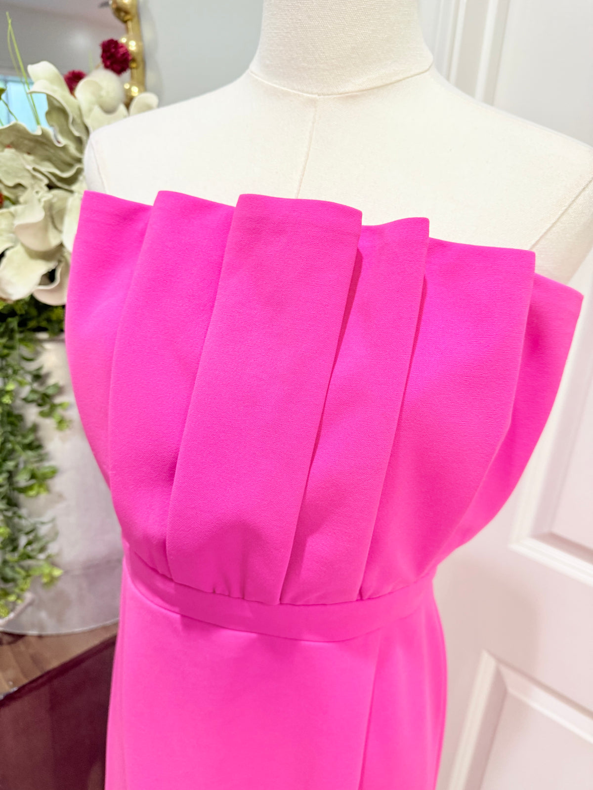Womens Pink Scalloped Party Dress Large EUC