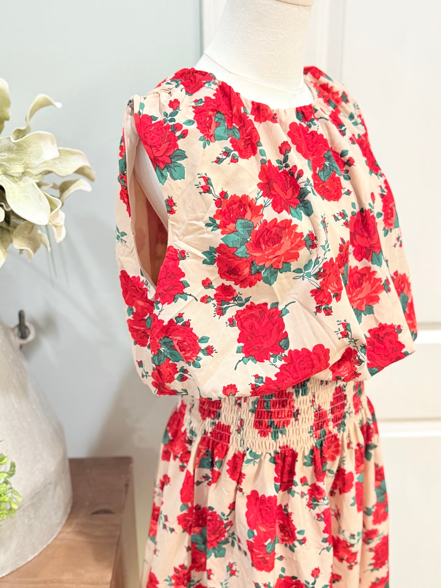 Womens First Love Floral Dress Medium NWT