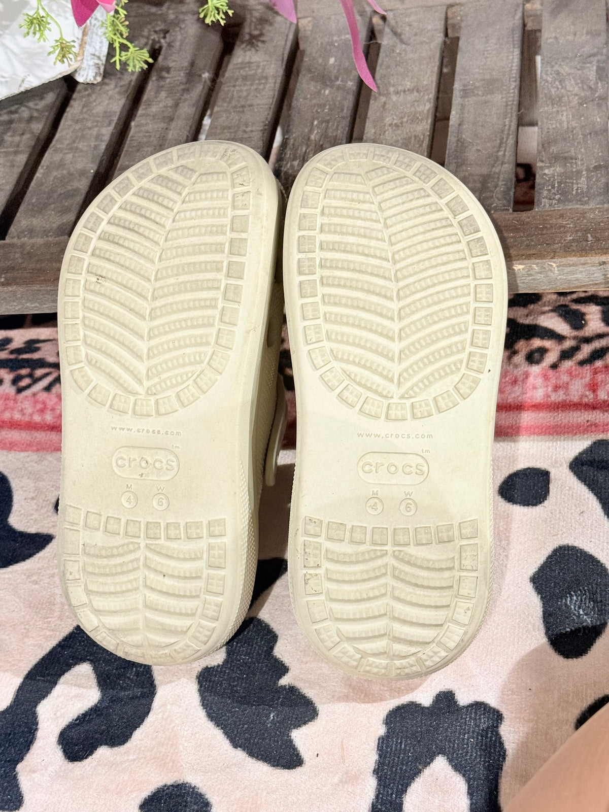 Womens Crocs Wedges Size 6 EUC