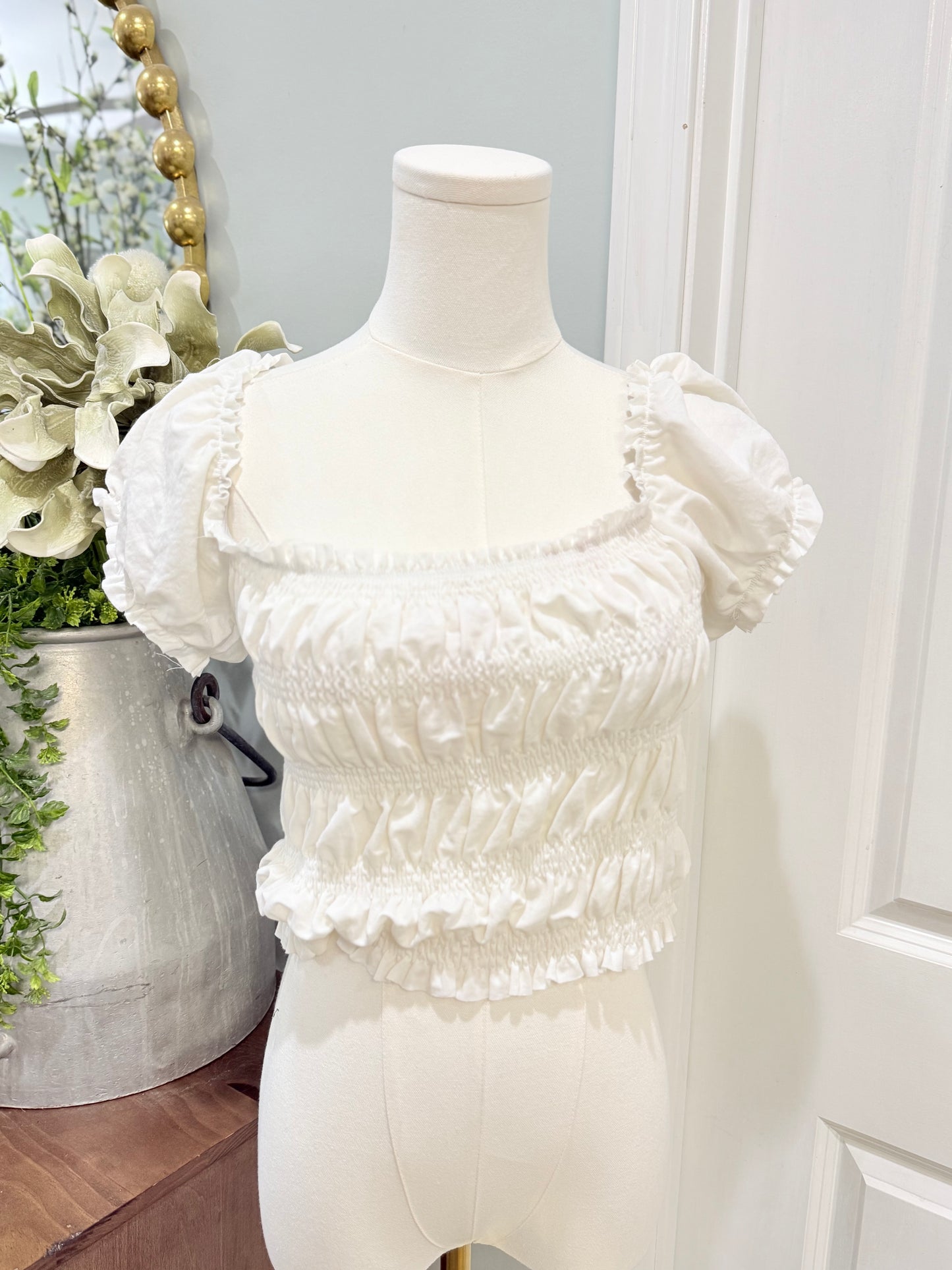 Womens Lida Kate Smocked Cropped Blouse Medium EUC
