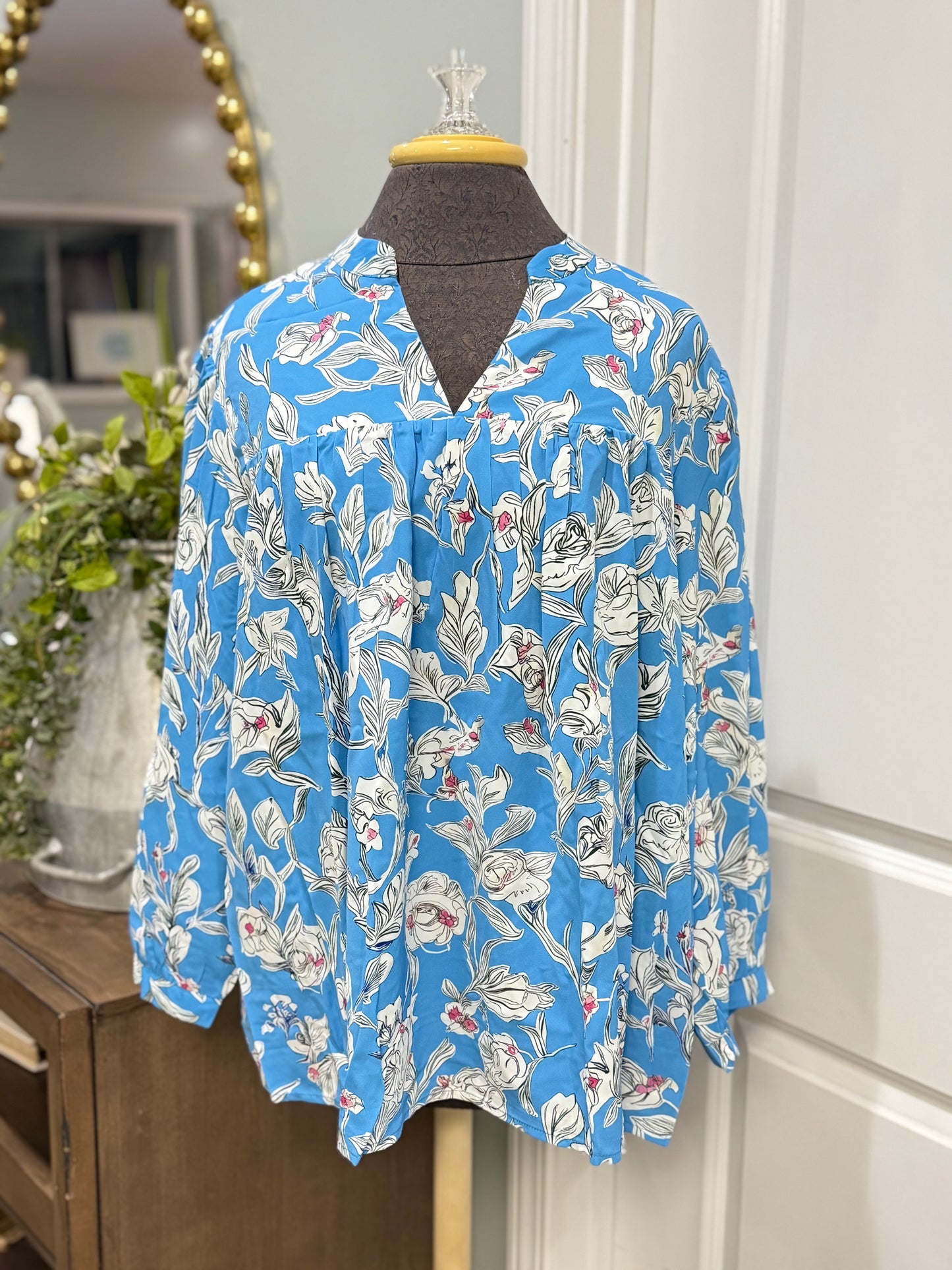 Womens 3/4 Sleeve Blue Floral Blouse Small-XL NEW