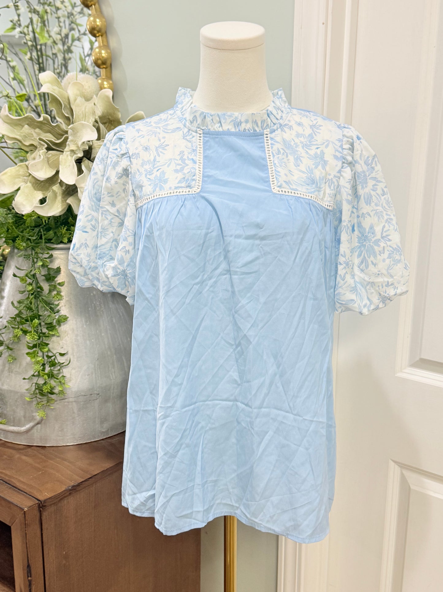 Womens Blue Puff Sleeve Blouse Large *Defect*