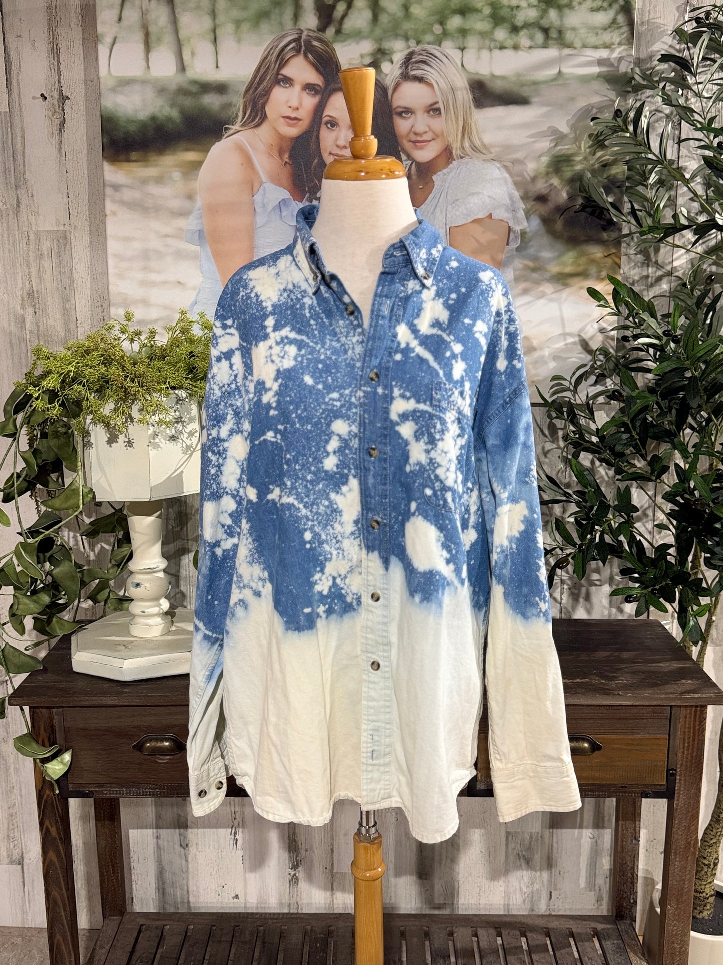 Womens Bleached Button Down Large