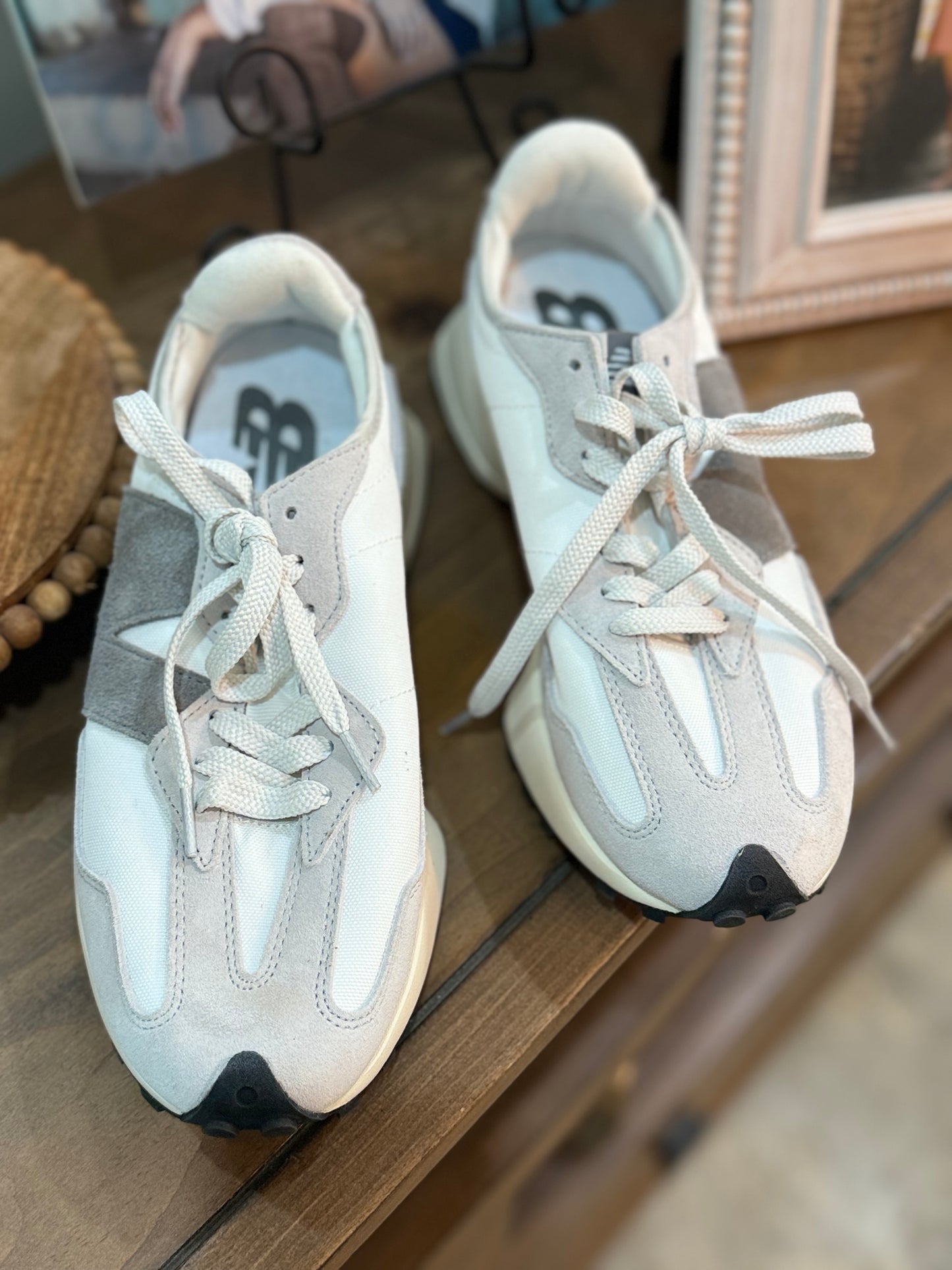 Mens New Balance Sneakers Size 8.5 NWOB