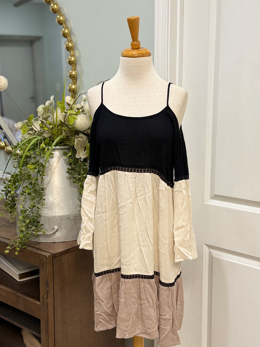 Womens Umgee Dress Size Medium