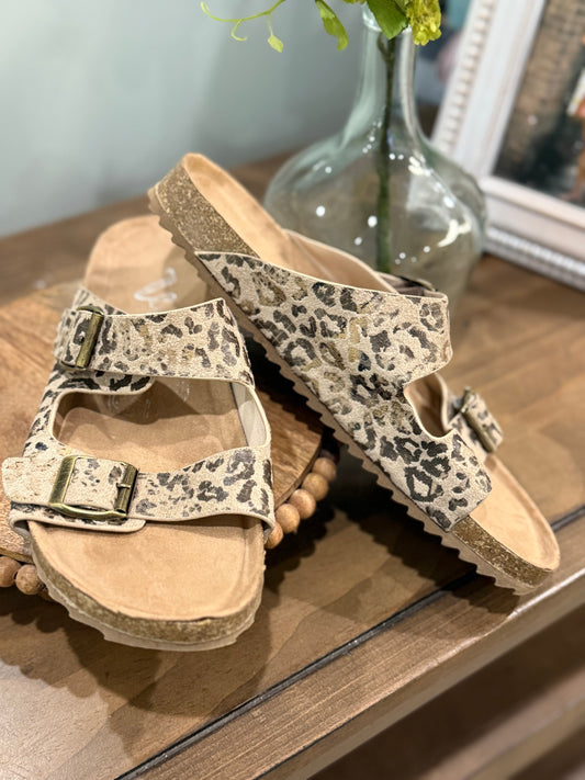 Womens Very G Leopard Sandals Size 8.5