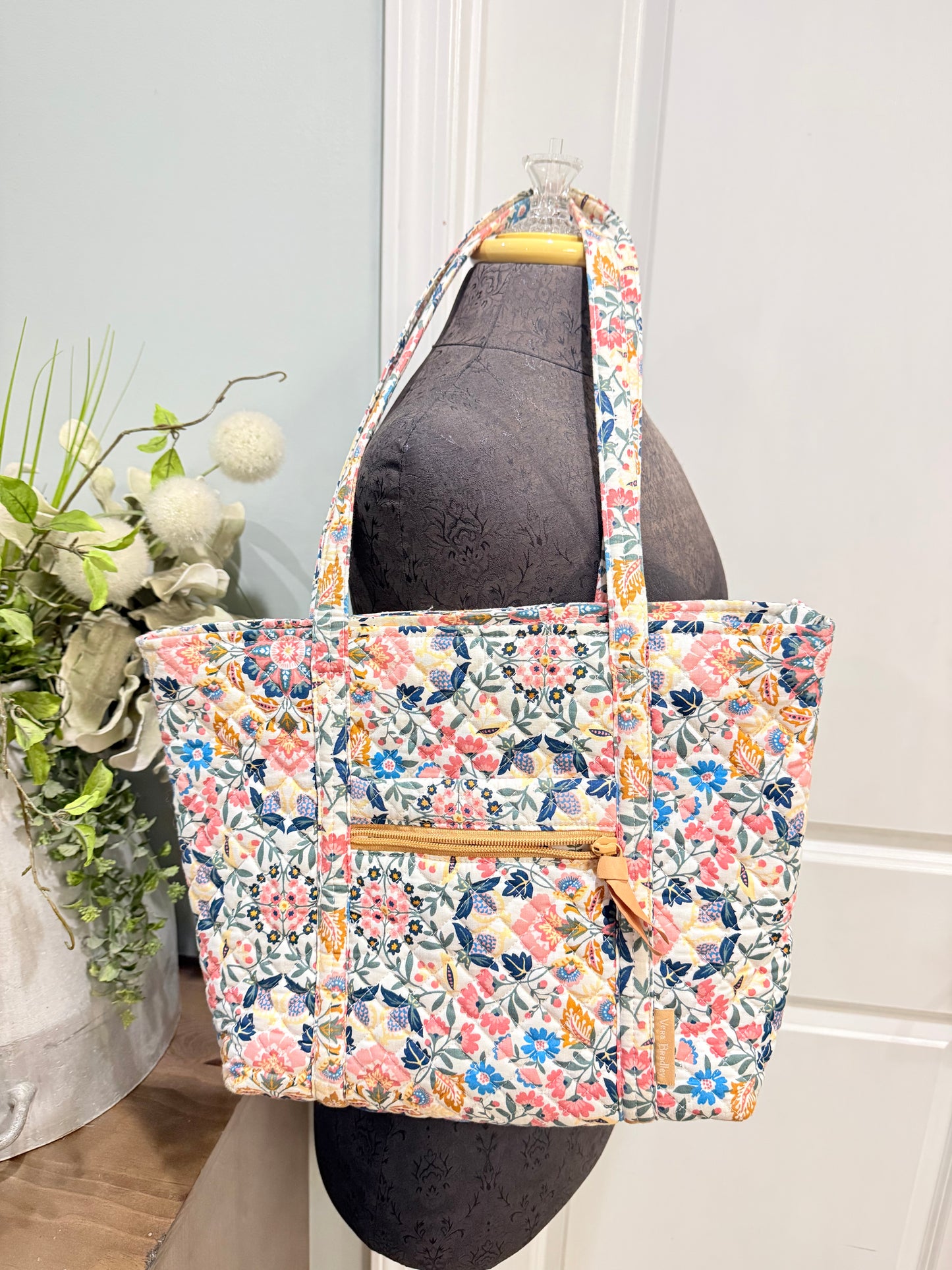 Vera Bradley Tote EUC