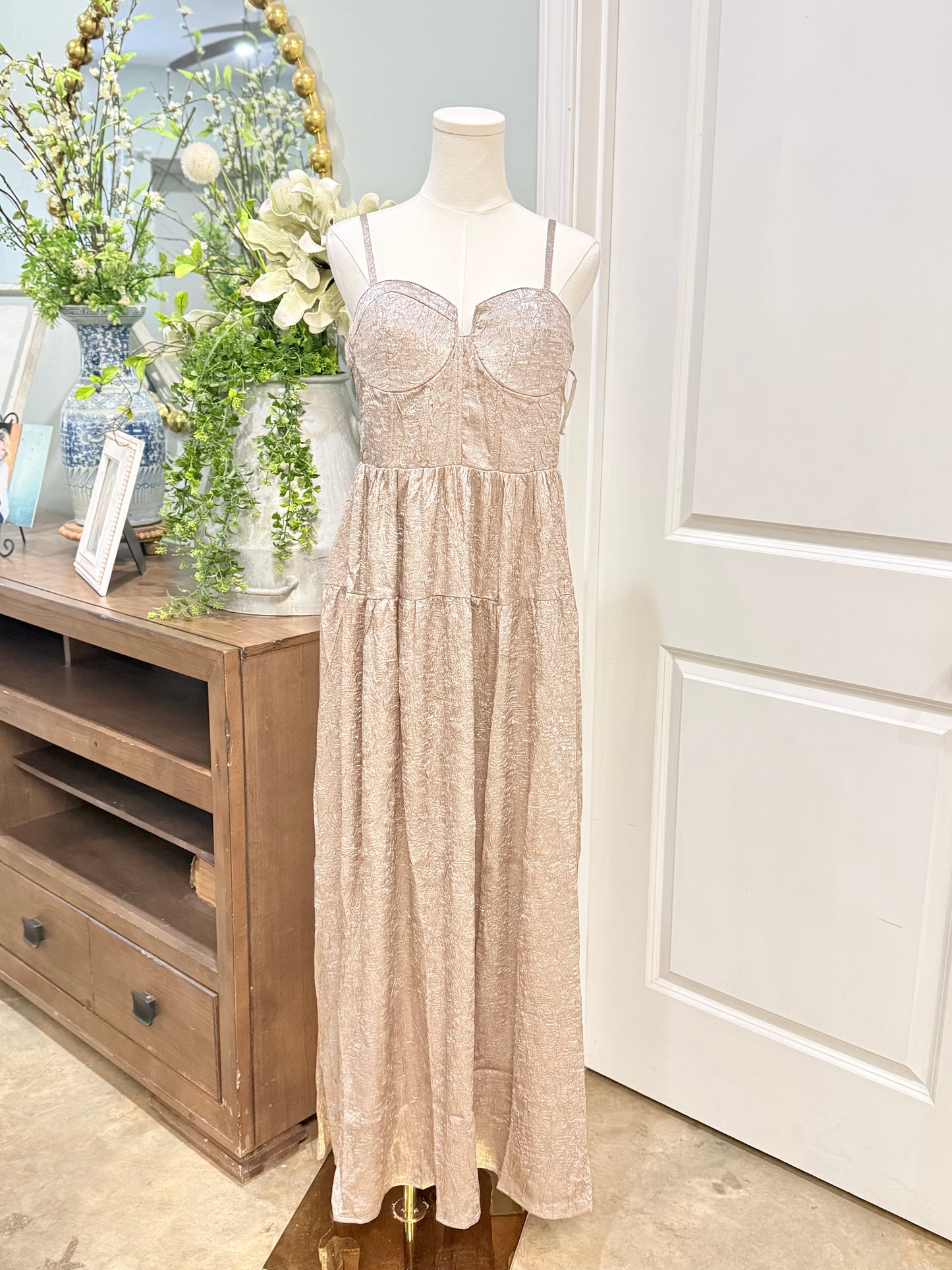 Womens Promesa Crinkle Maxi Dress Medium NWT