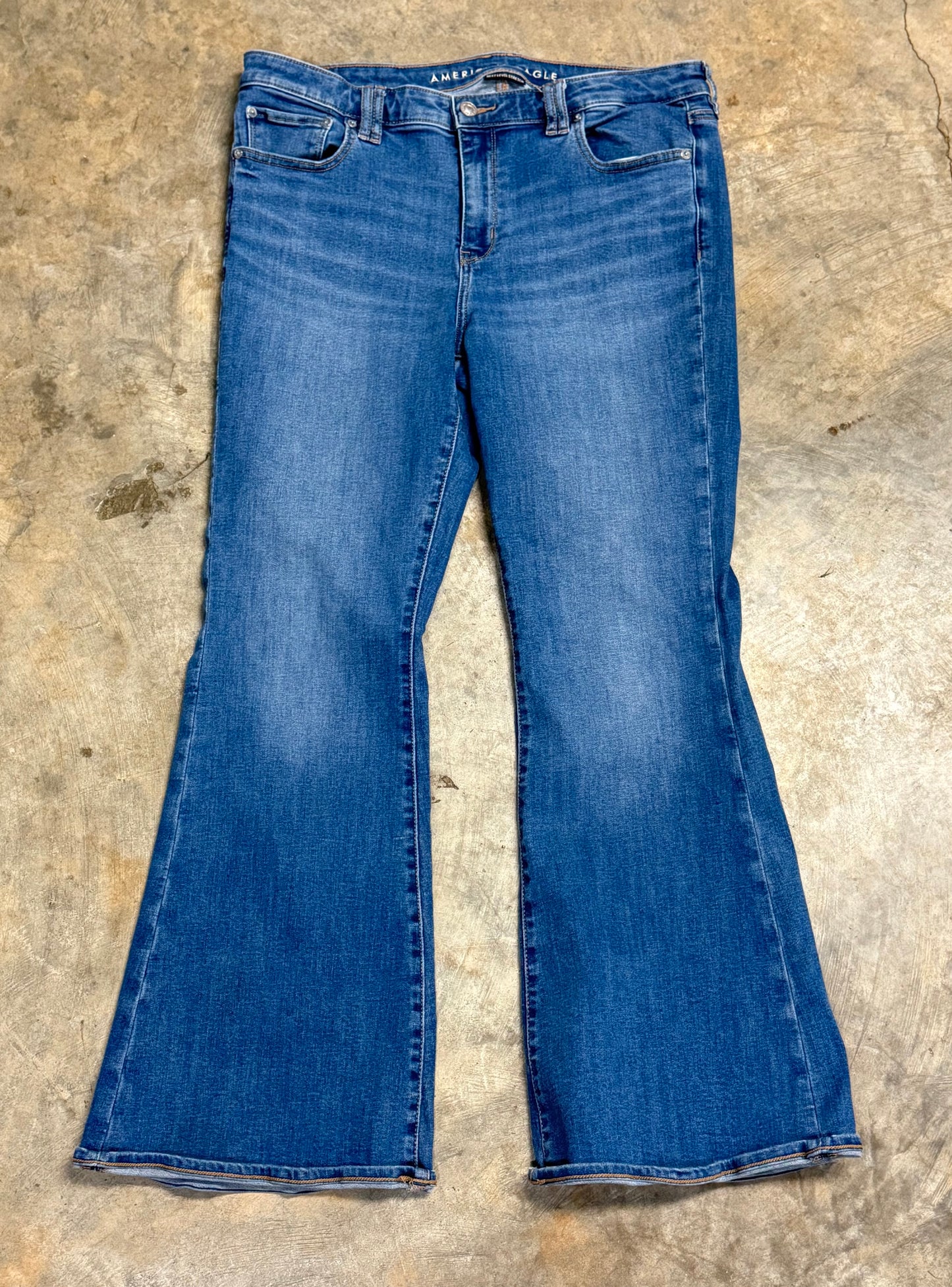 Womens American Eagle Flare Jeans Size 14 Reg EUC