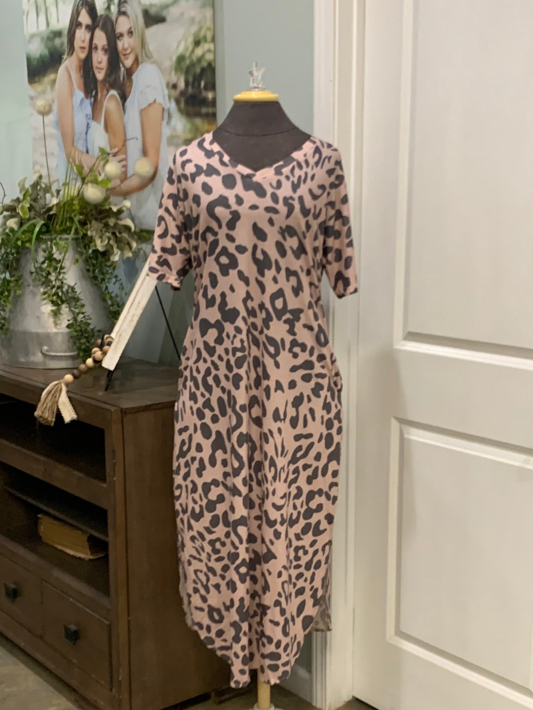 Womens Leopard Maxi Dress Size Medium