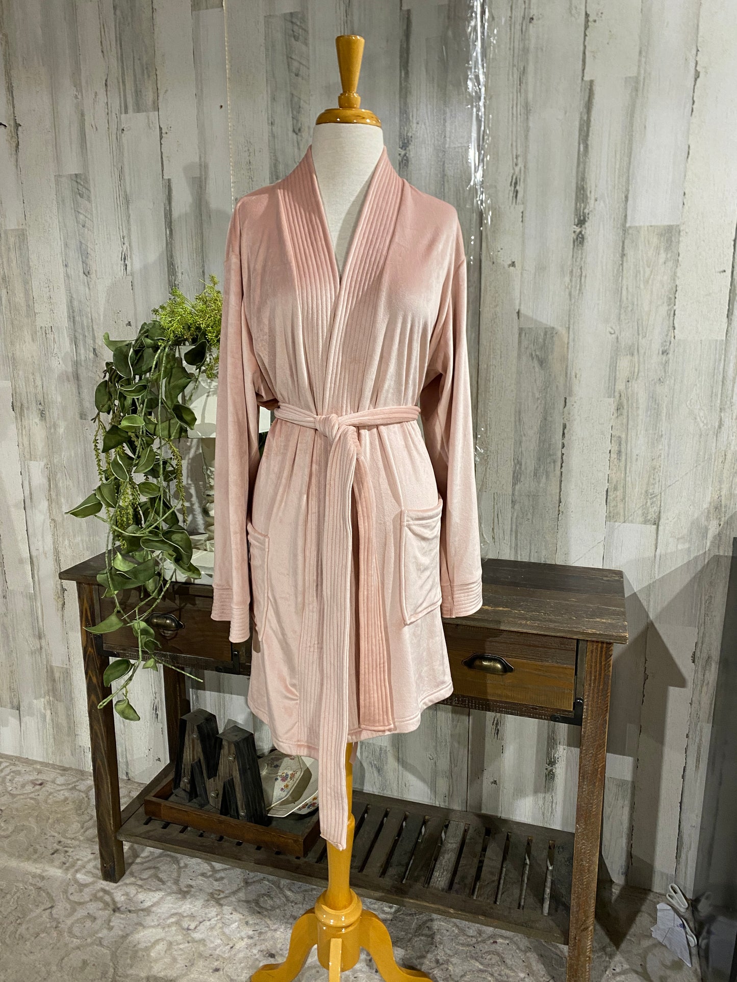 Womens Cozy All Day Robe NWT sz Large