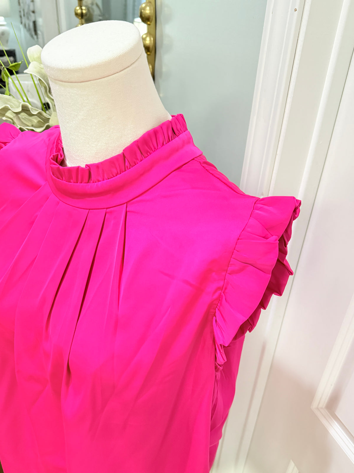 Womens Pink Flutter Sleeve Large EUC