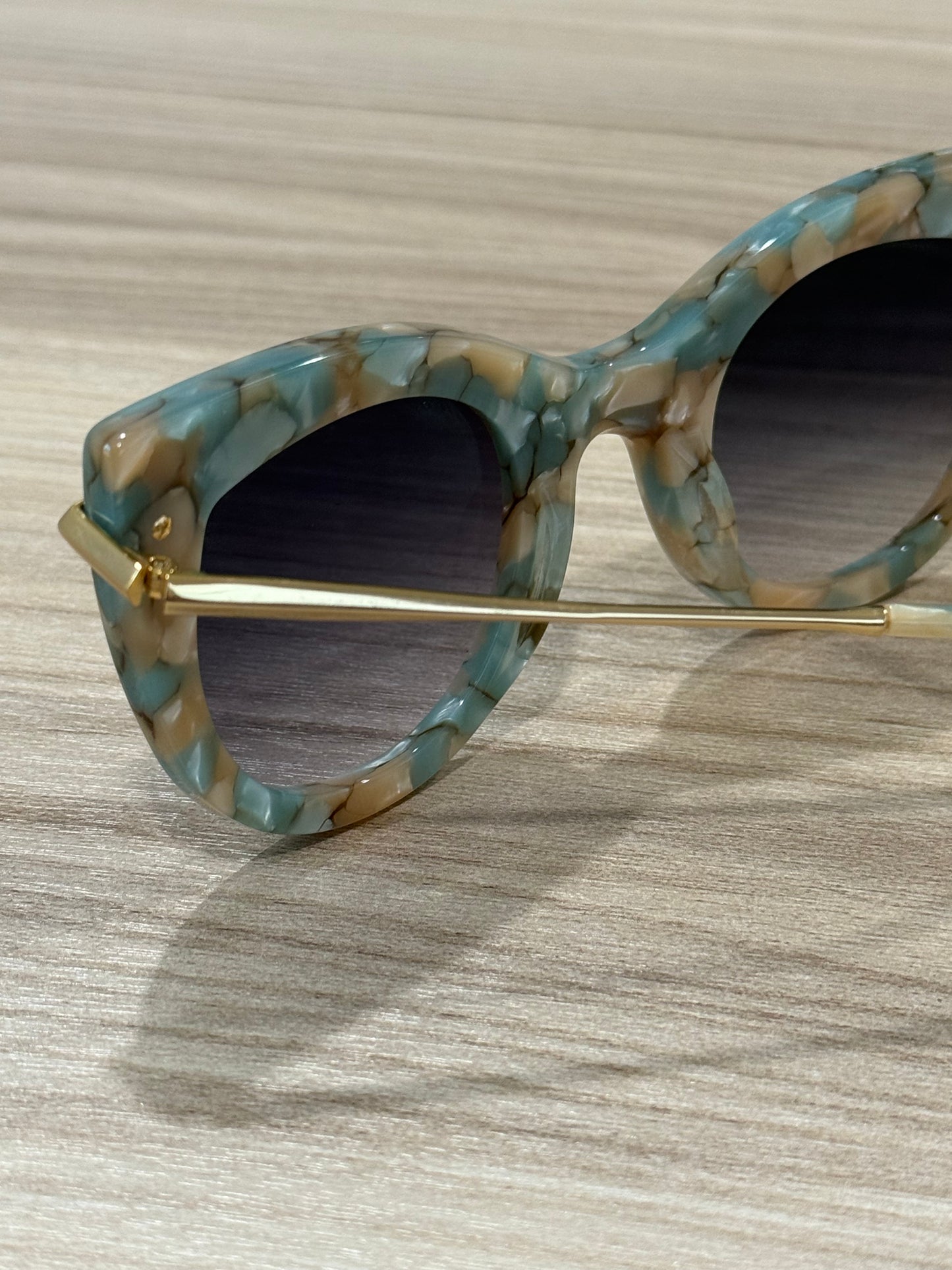 Womens Krewe Laveau Sunglasses LIKE NEW