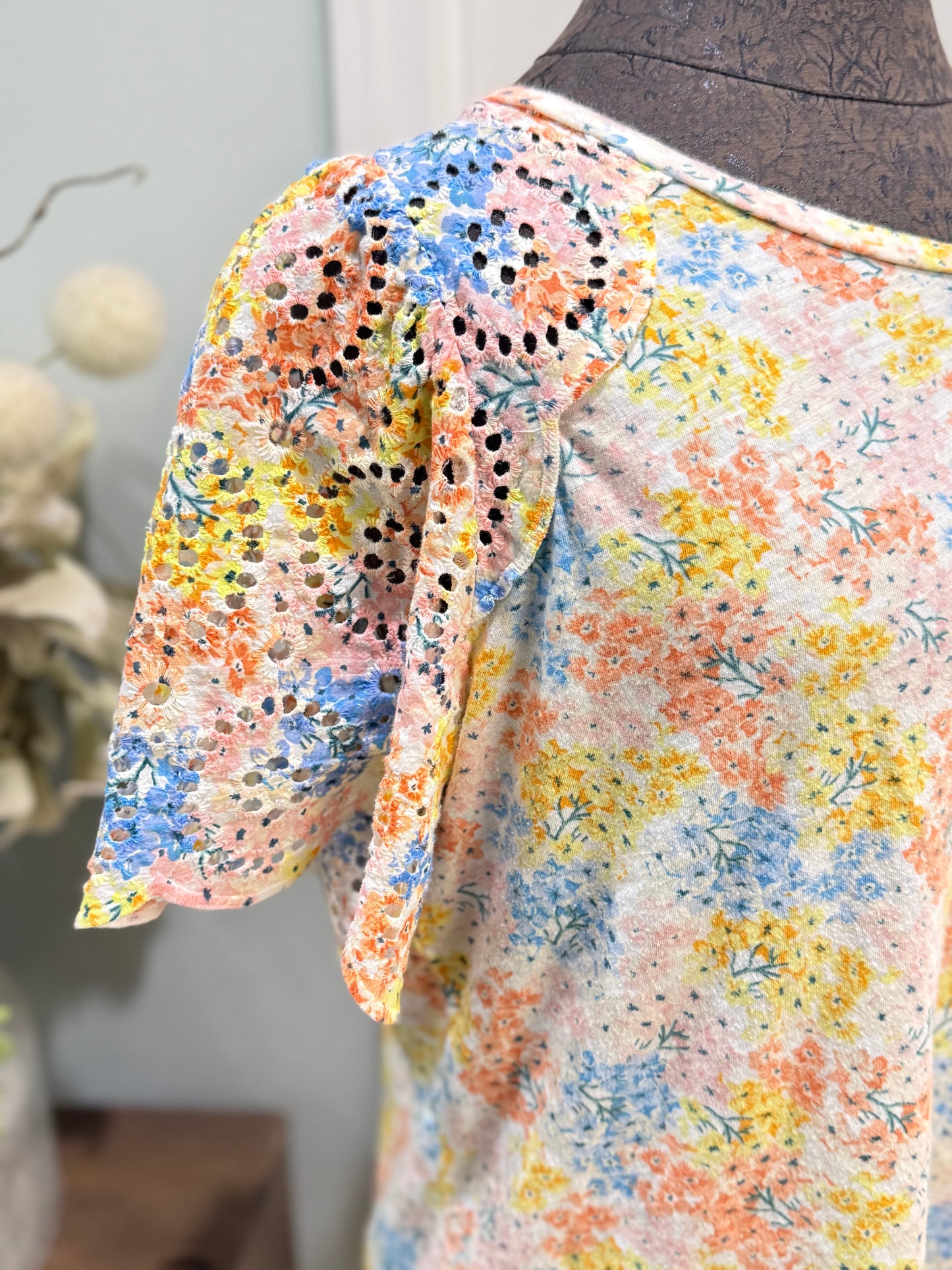 Womens Loft Eyelet Blouse Large