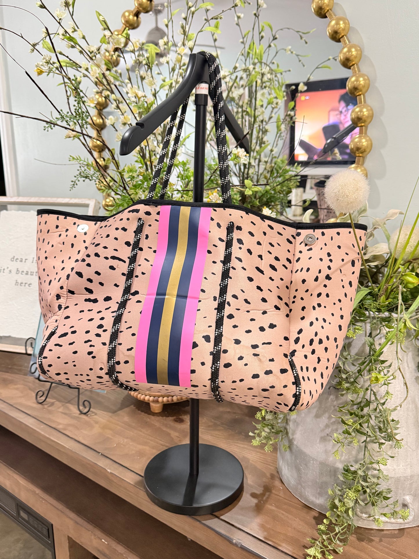 Leopard Neoprene Tote EUC