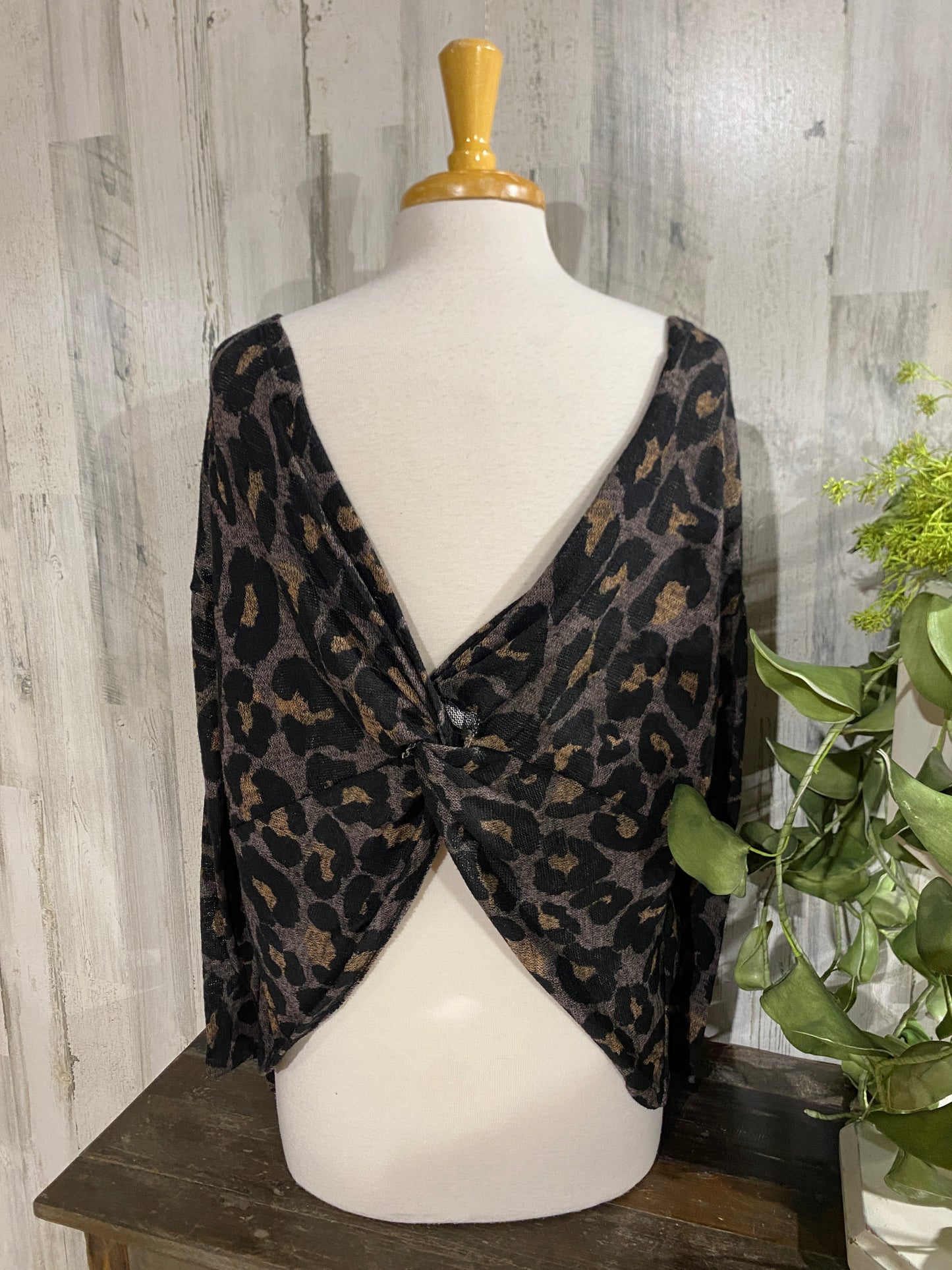 Womens Leopard Open Back  Top Medium