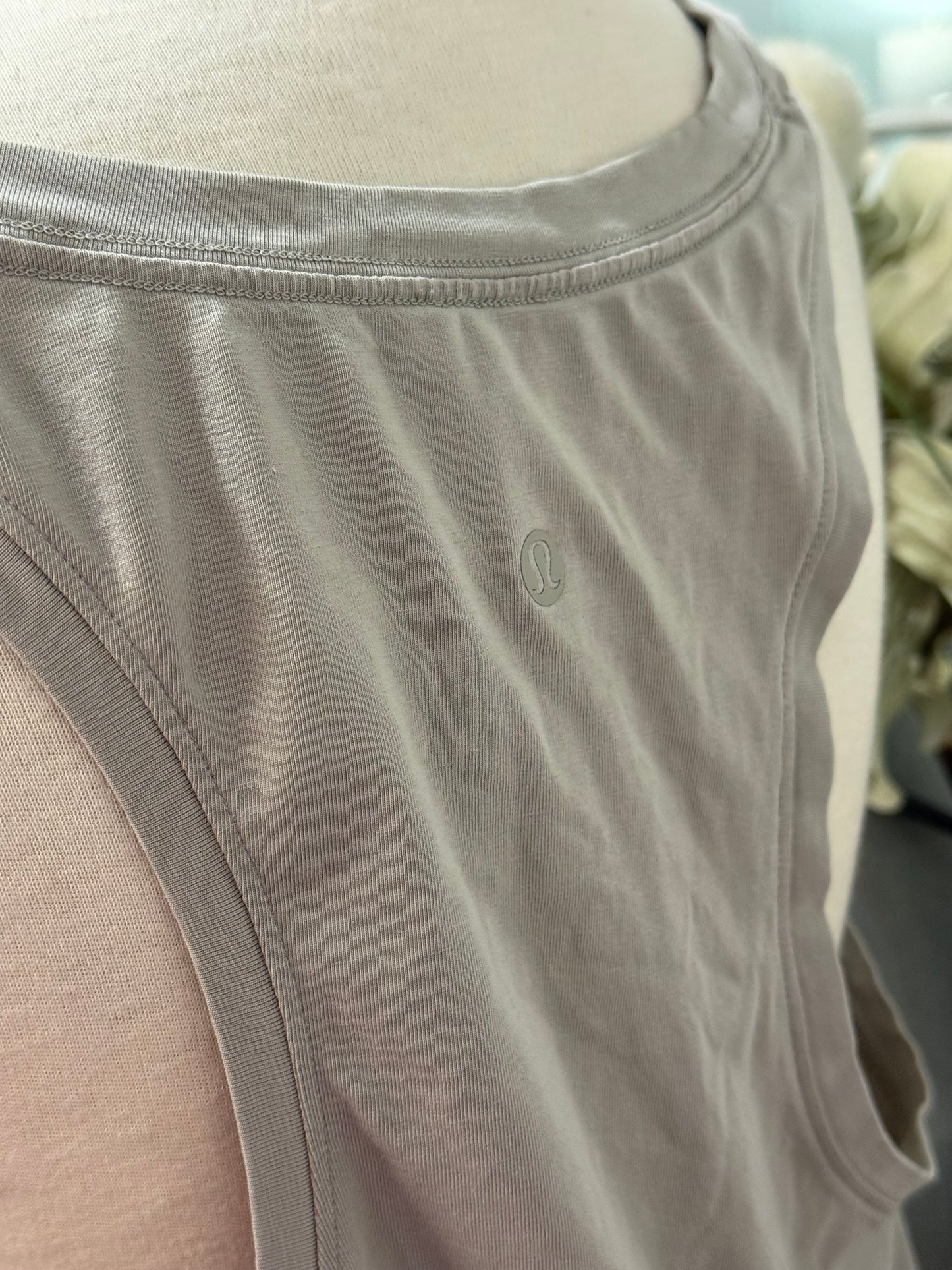 Womens Lululmeon Tank Size 20