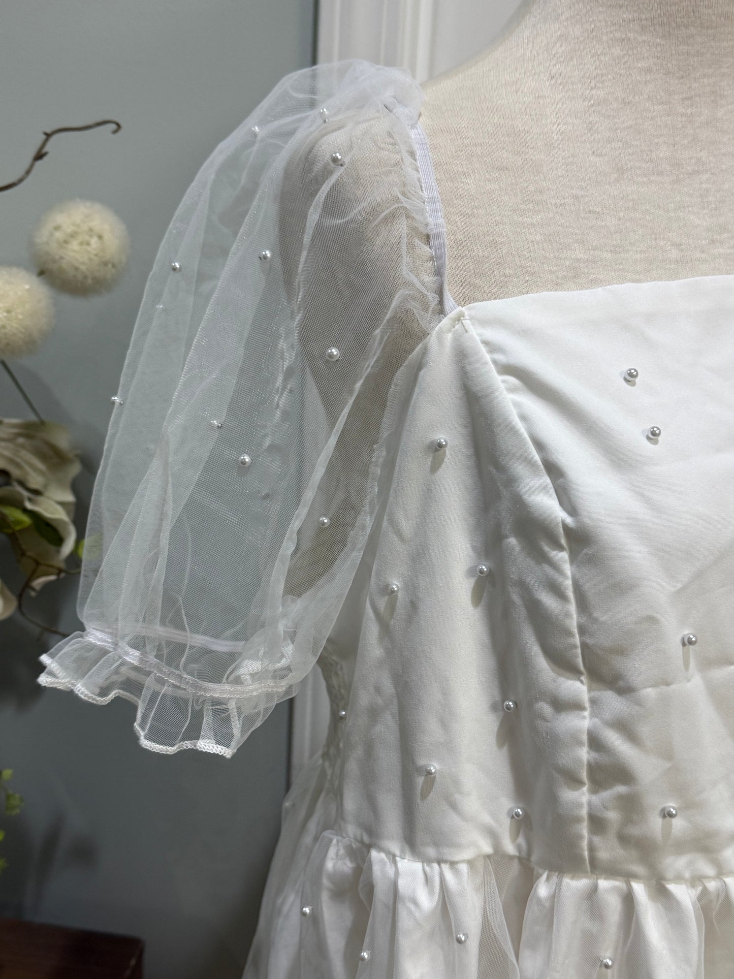 Womens White Pearl Bridal Dress Size 2XL