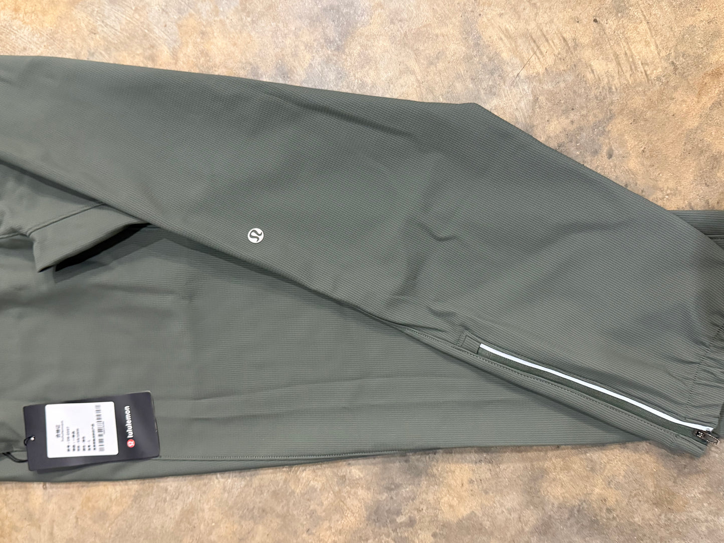 Mens Lulu Dupe Joggers Size Large