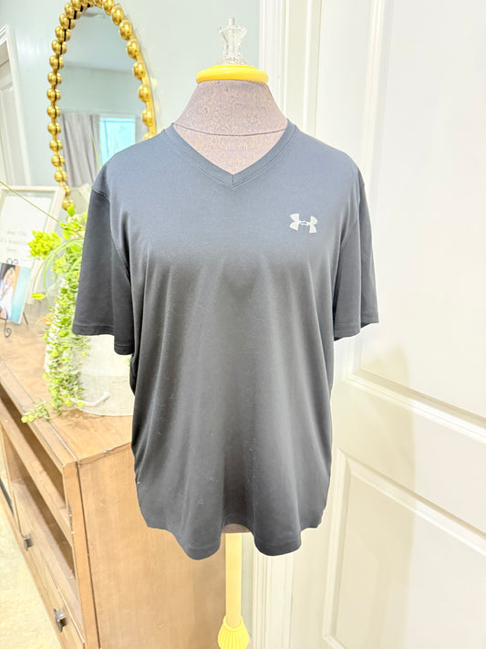 Womens Black Under Armour Tshirt Large EUC
