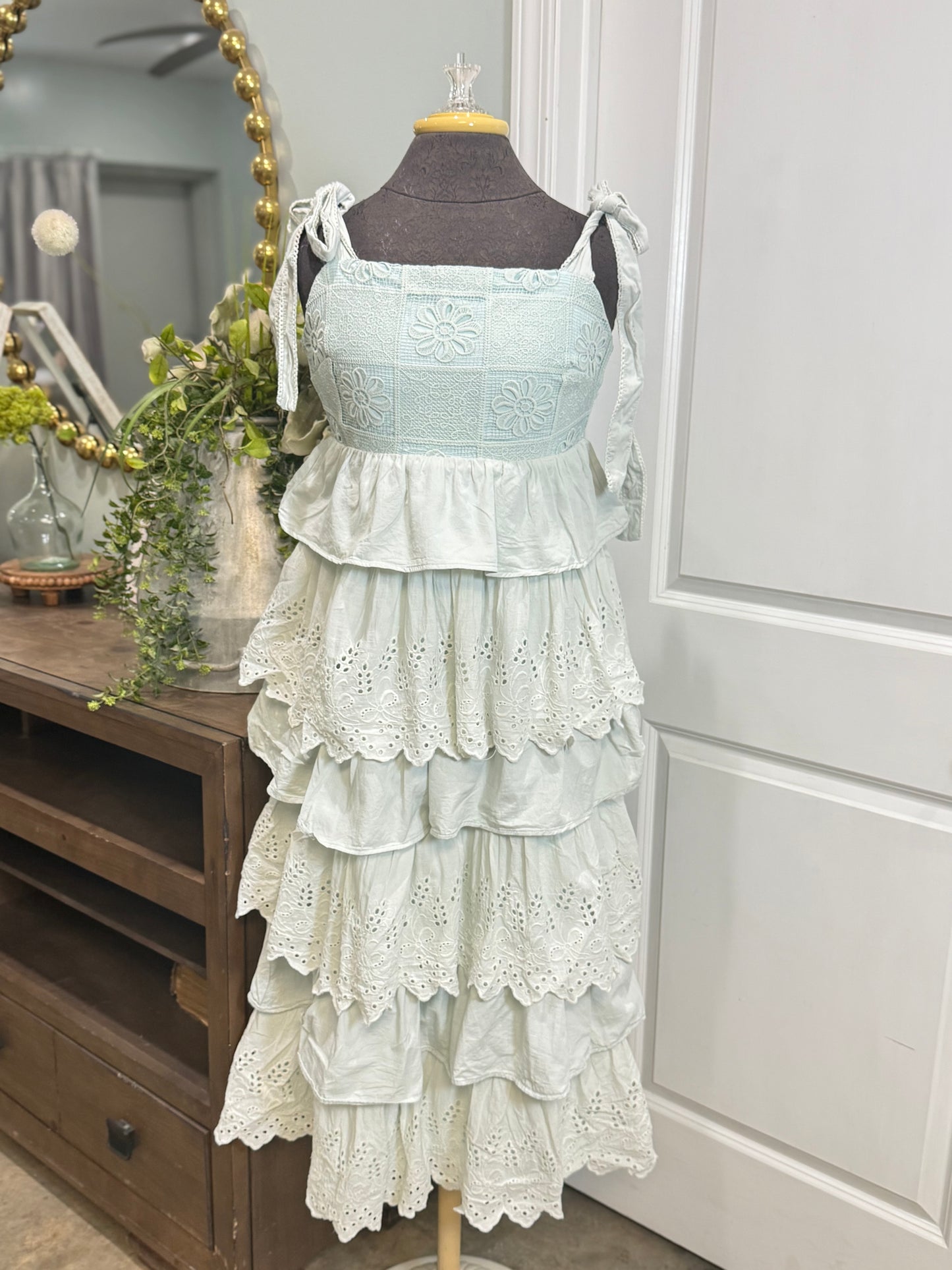 Womens Blue Ruffle Eyelet Dress Medium EUC