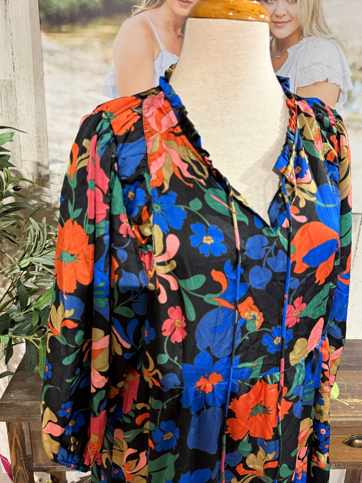 Womens Umgee Black Floral Maxi Dress Large EUC