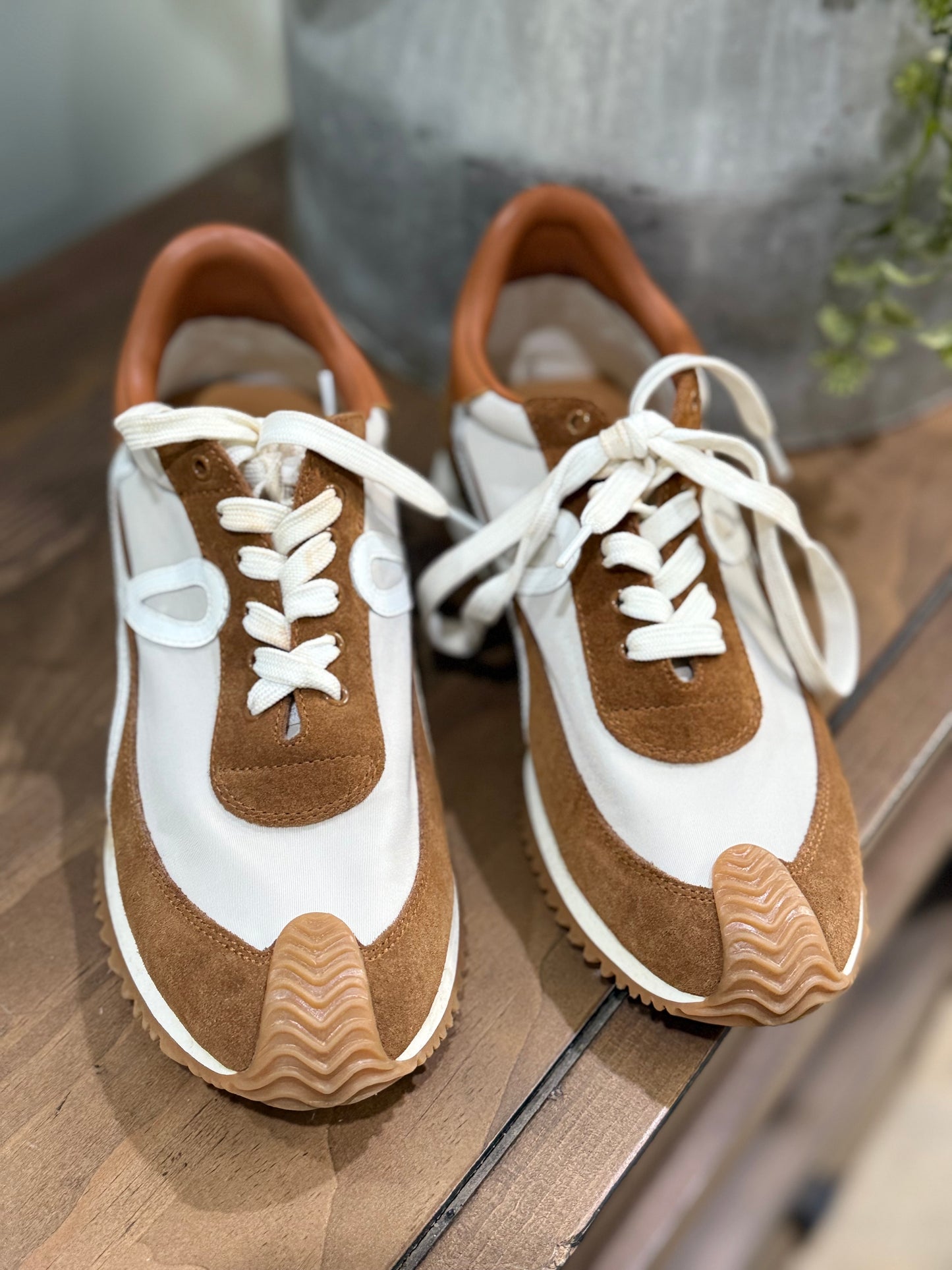 Womens LOEWE Sneakers Size 40