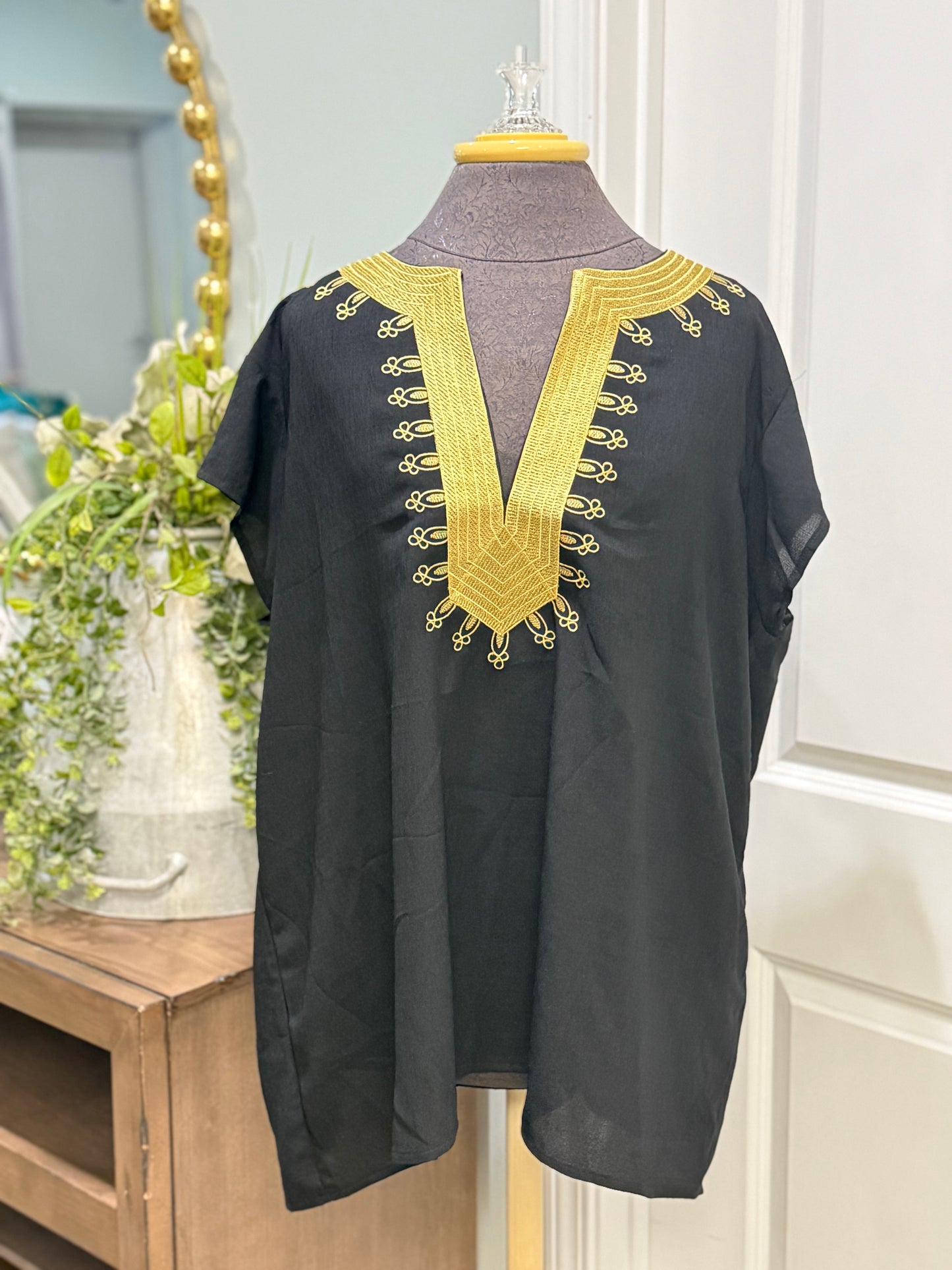 Womens Black & Gold Blouse 2XL EUC