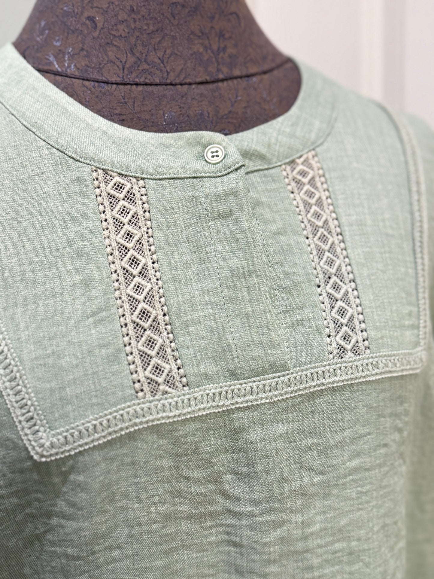 Womens Pleione Sage Green Blouse Medium NWT