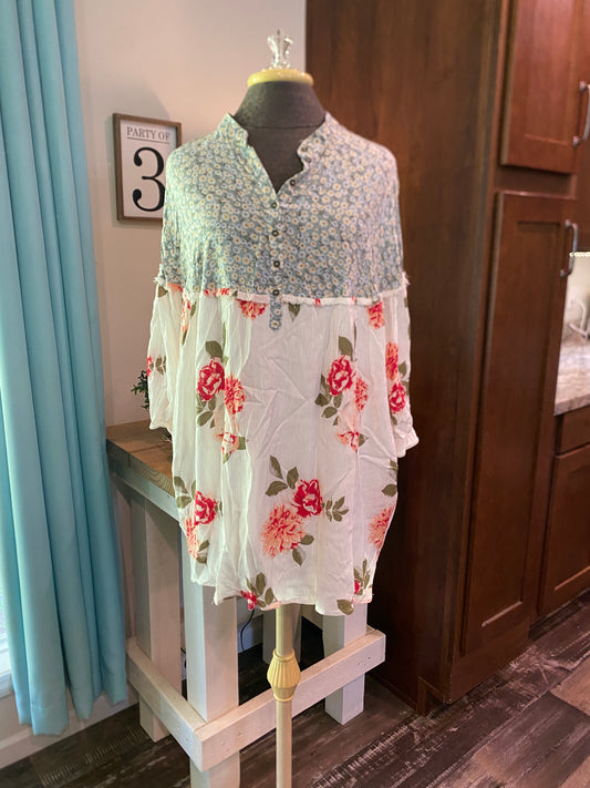 Womens Umgee Top Sz Medium