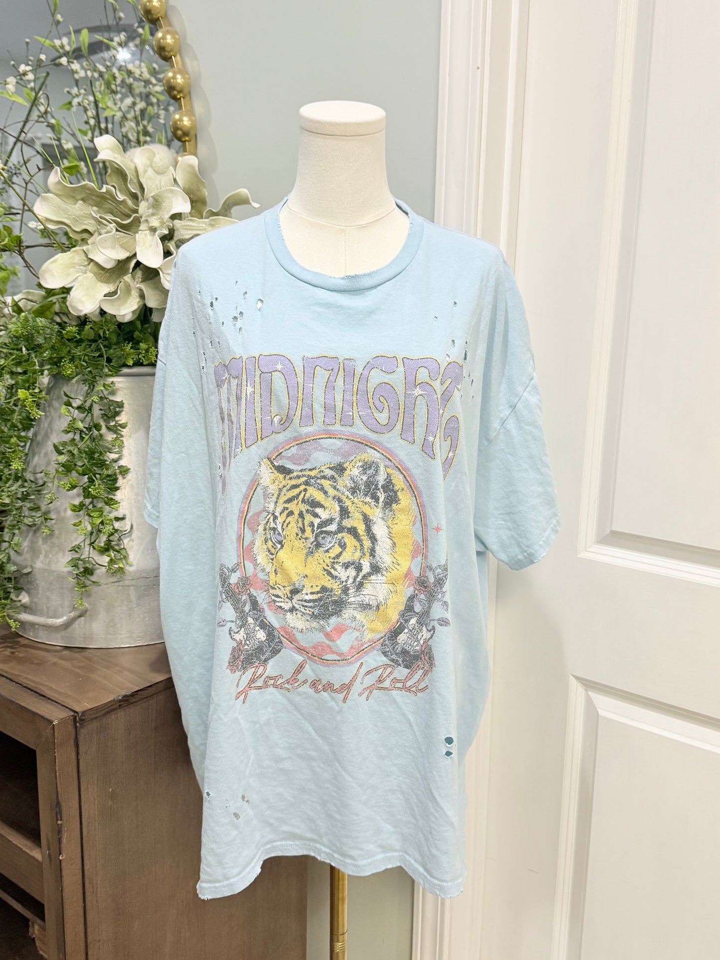 Womens Midnight Zutter Tshirt Large EUC