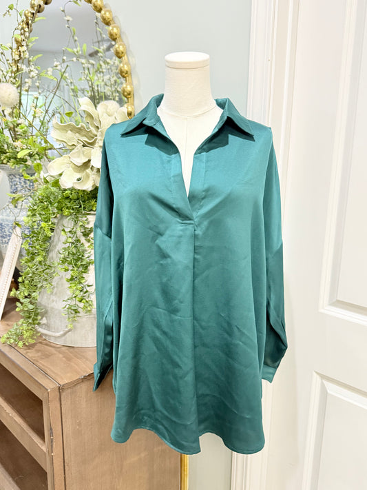 Womens Green Satin Blouse Small EUC