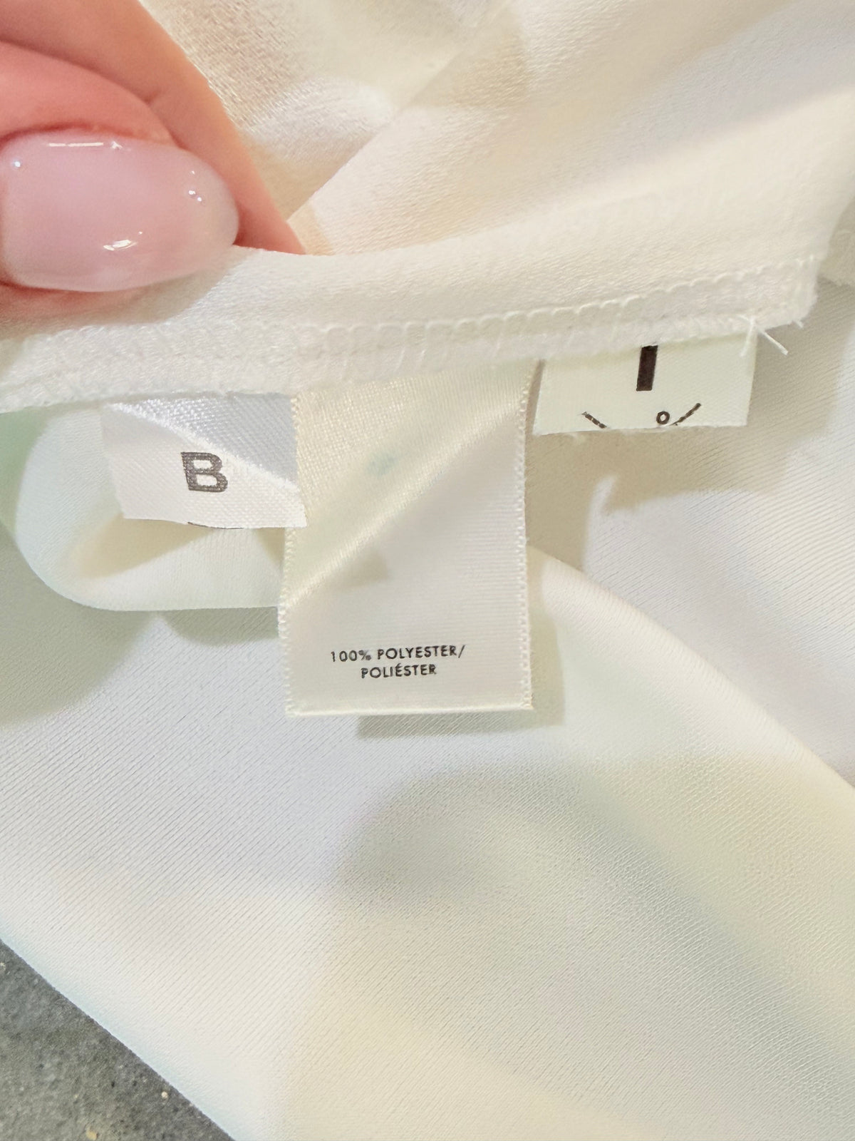 Womens Cream Pleated Blouse Small Petite EUC