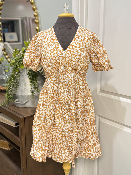 Womens Frilly Tiered Floral Dress Medium NEW