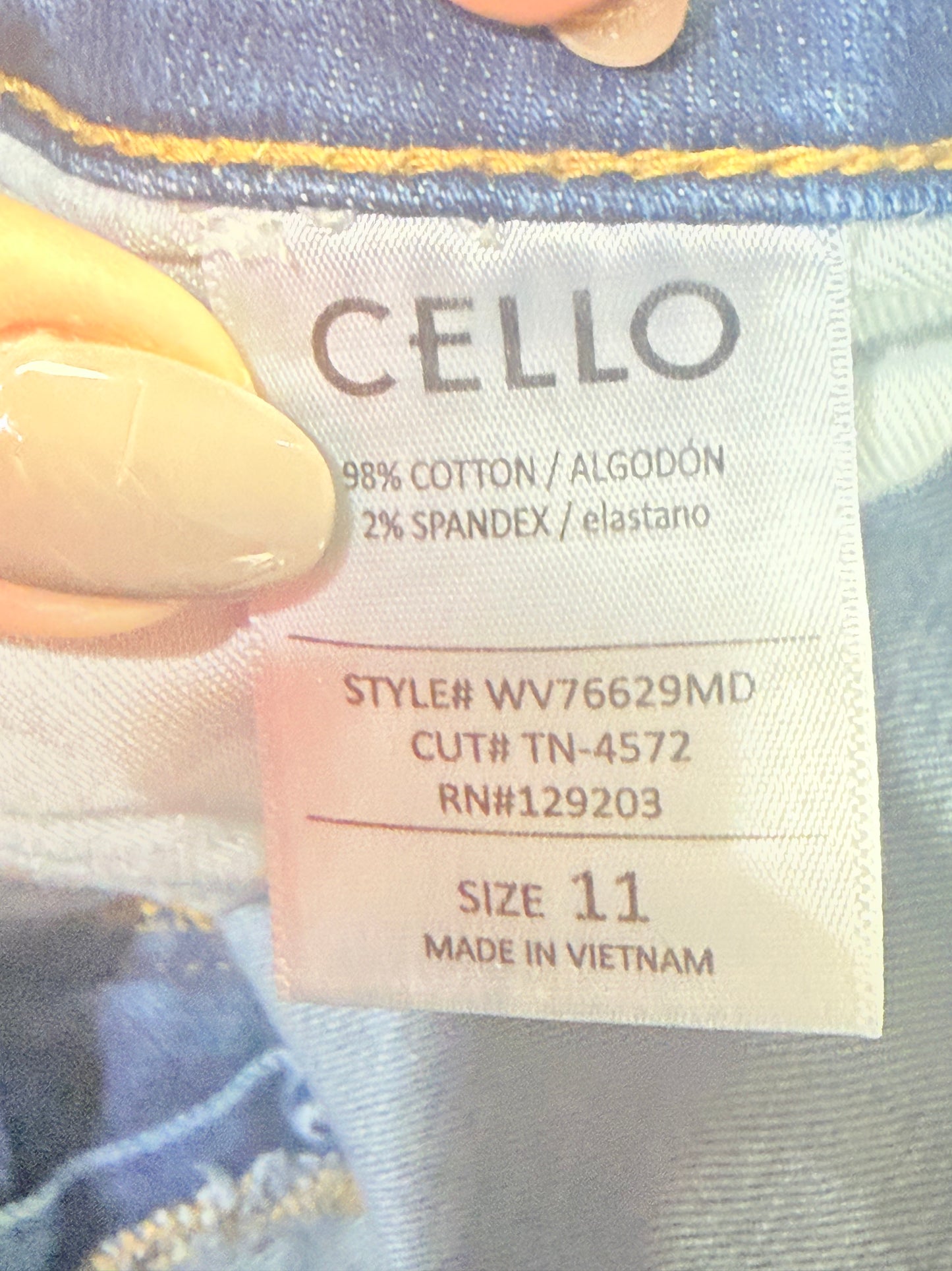 Womens Cello Ripped Skinny Jeans Size 11 EUC