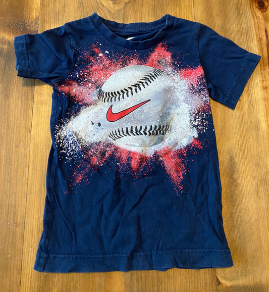Boys Nike Tshirt Sz 4T