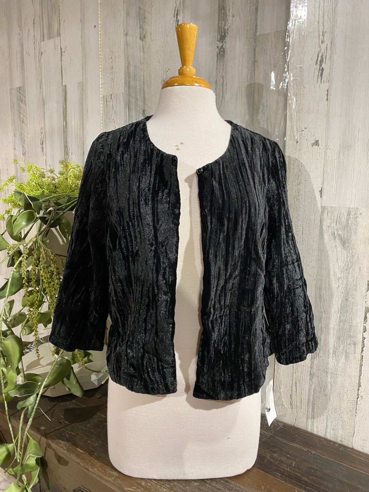 Womens Cropped Velvet Blazer Medium