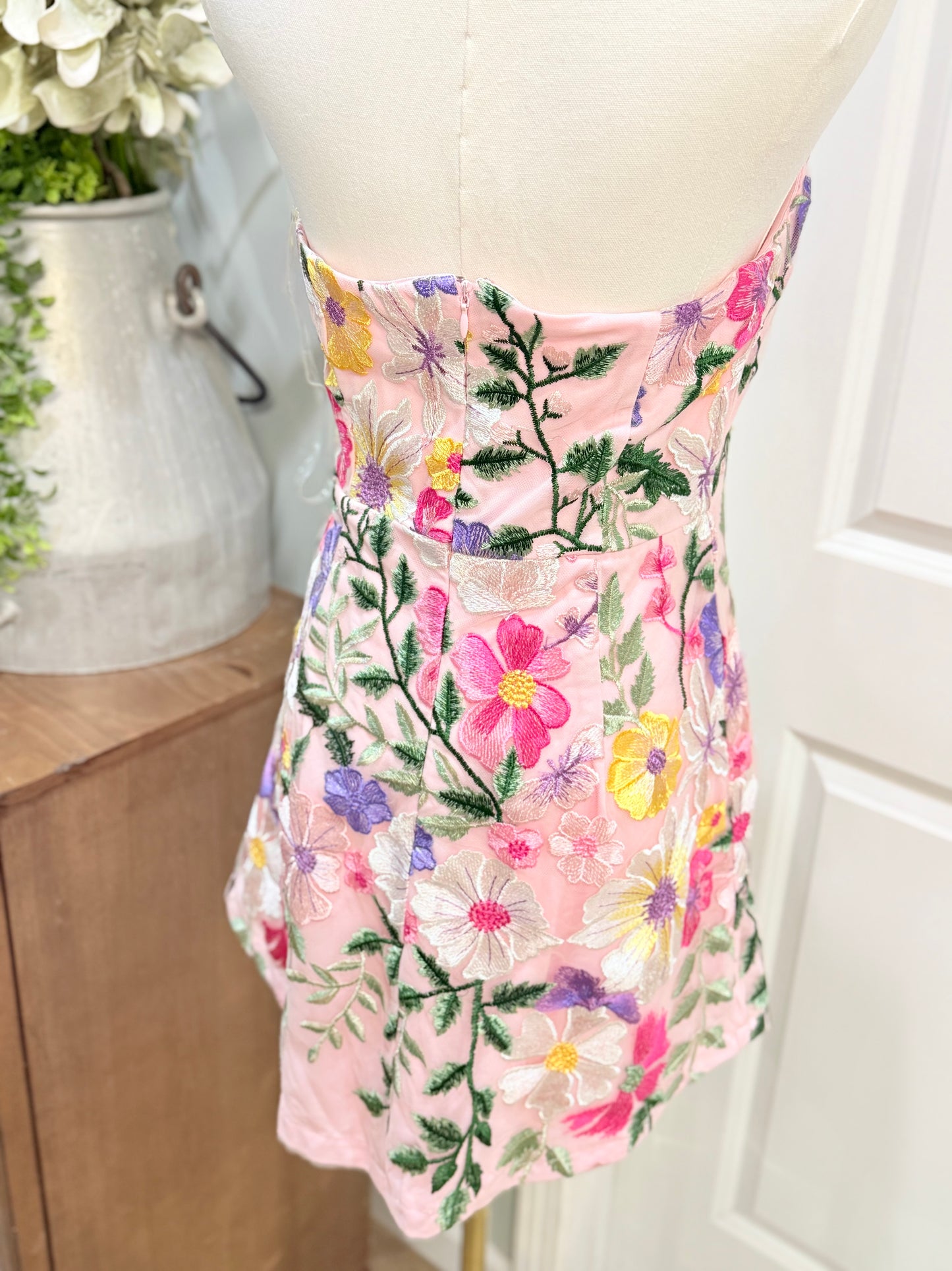 Womens Floral Overlay "Entered the chat" Mini Dress Medium NWT