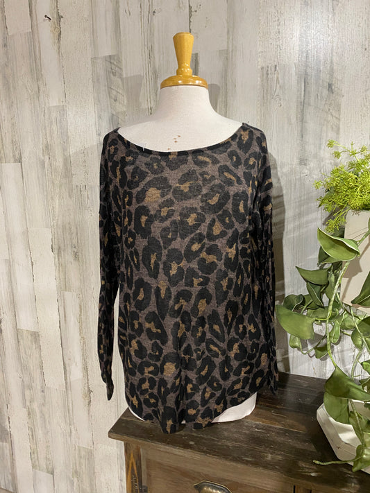 Womens Leopard Open Back  Top Medium